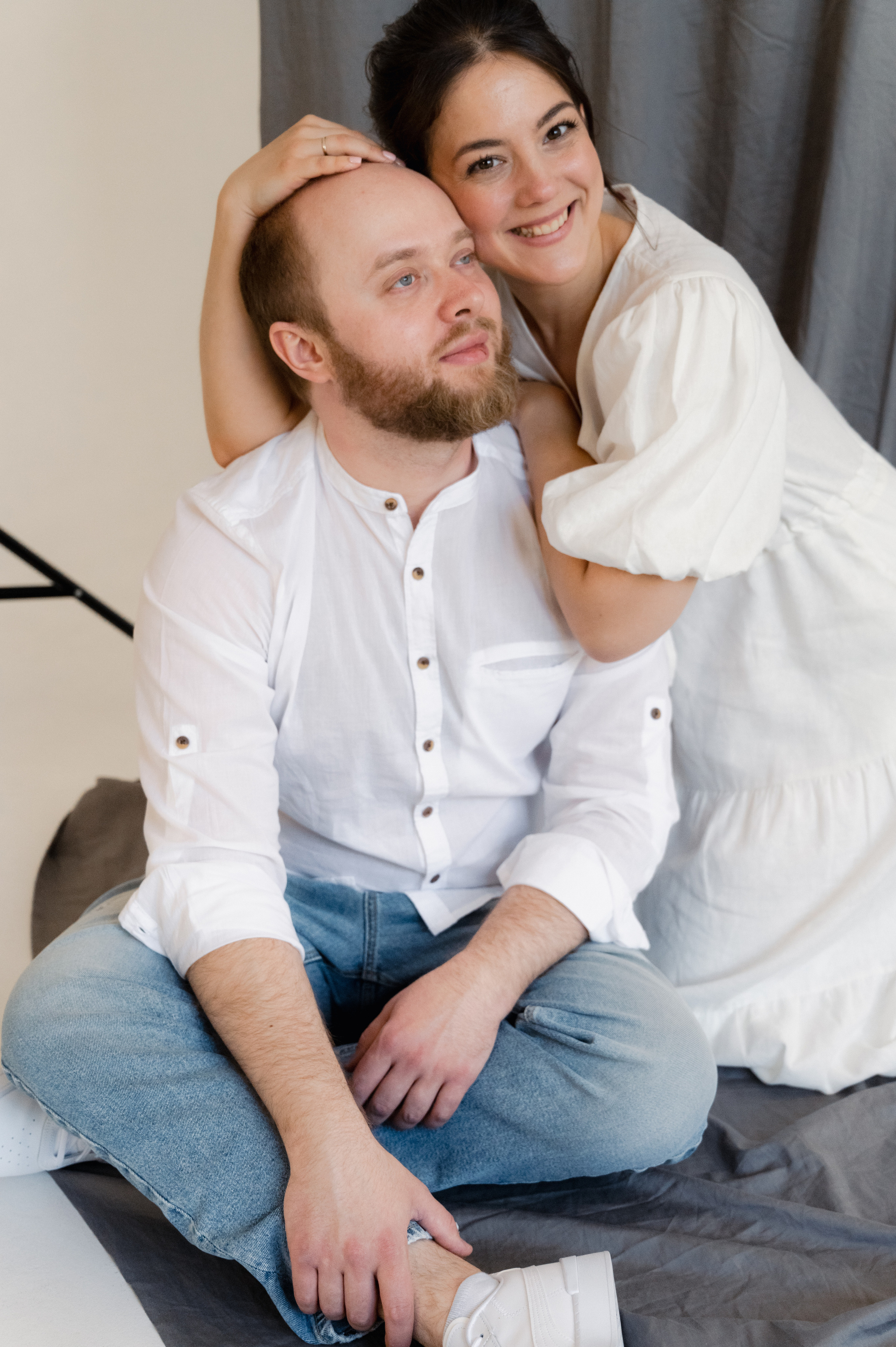 Алина. Профессиональный фотограф беременности в СПБ. Стильные фотосессии беременности в стиле минимализм и классическая фотография