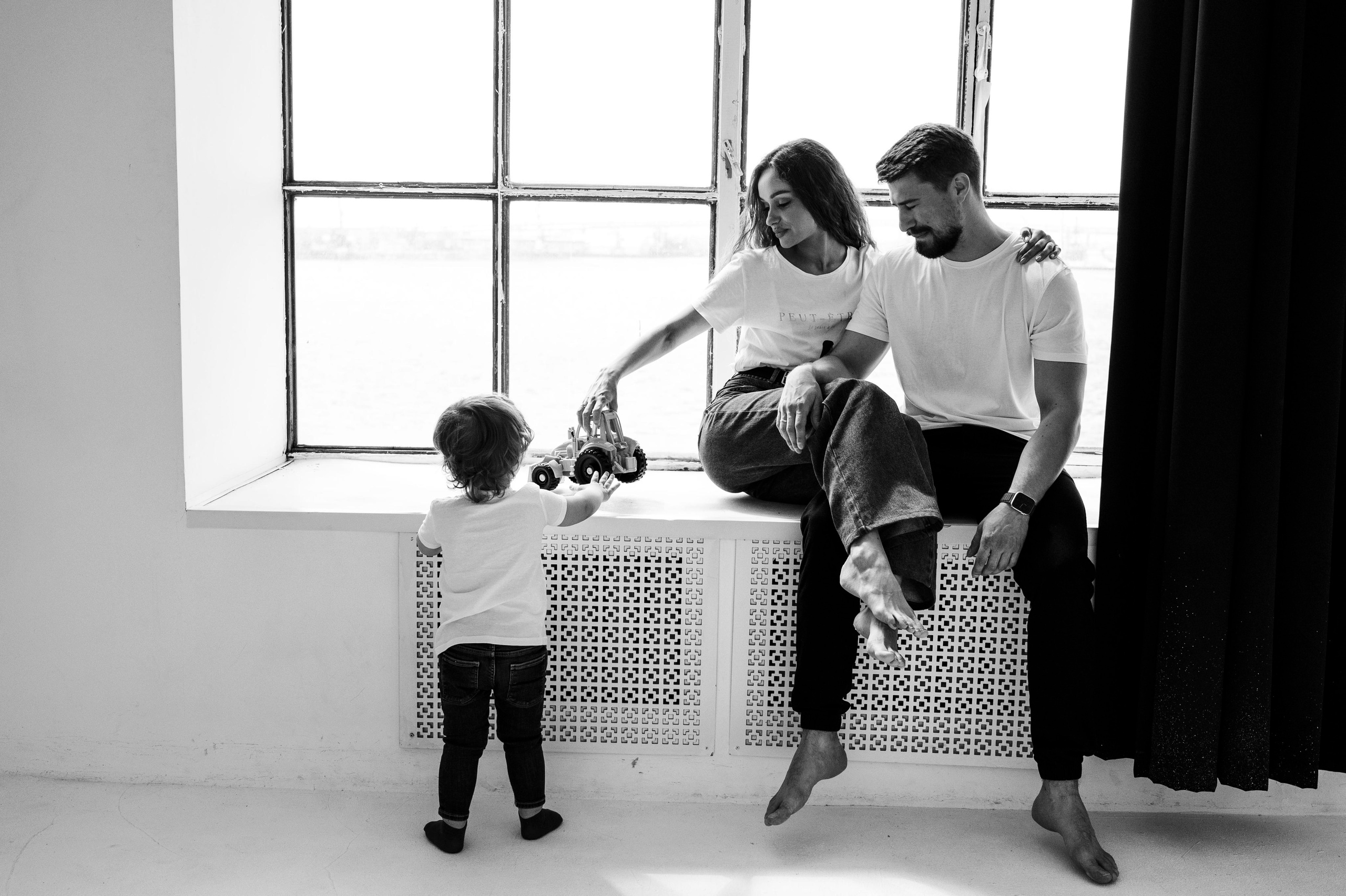 Валерия. Профессиональный фотограф беременности в СПБ. Стильные фотосессии беременности в стиле минимализм и классическая фотография