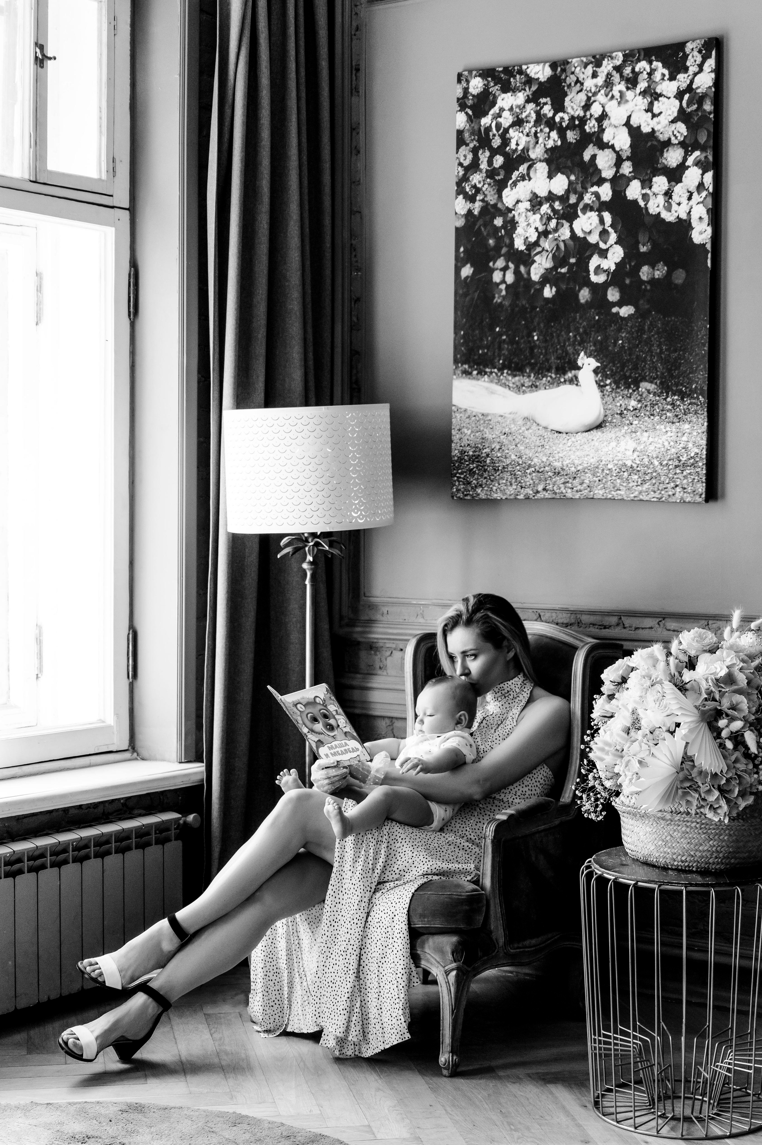 Яна. Профессиональный фотограф беременности в СПБ. Стильные фотосессии беременности в стиле минимализм и классическая фотография