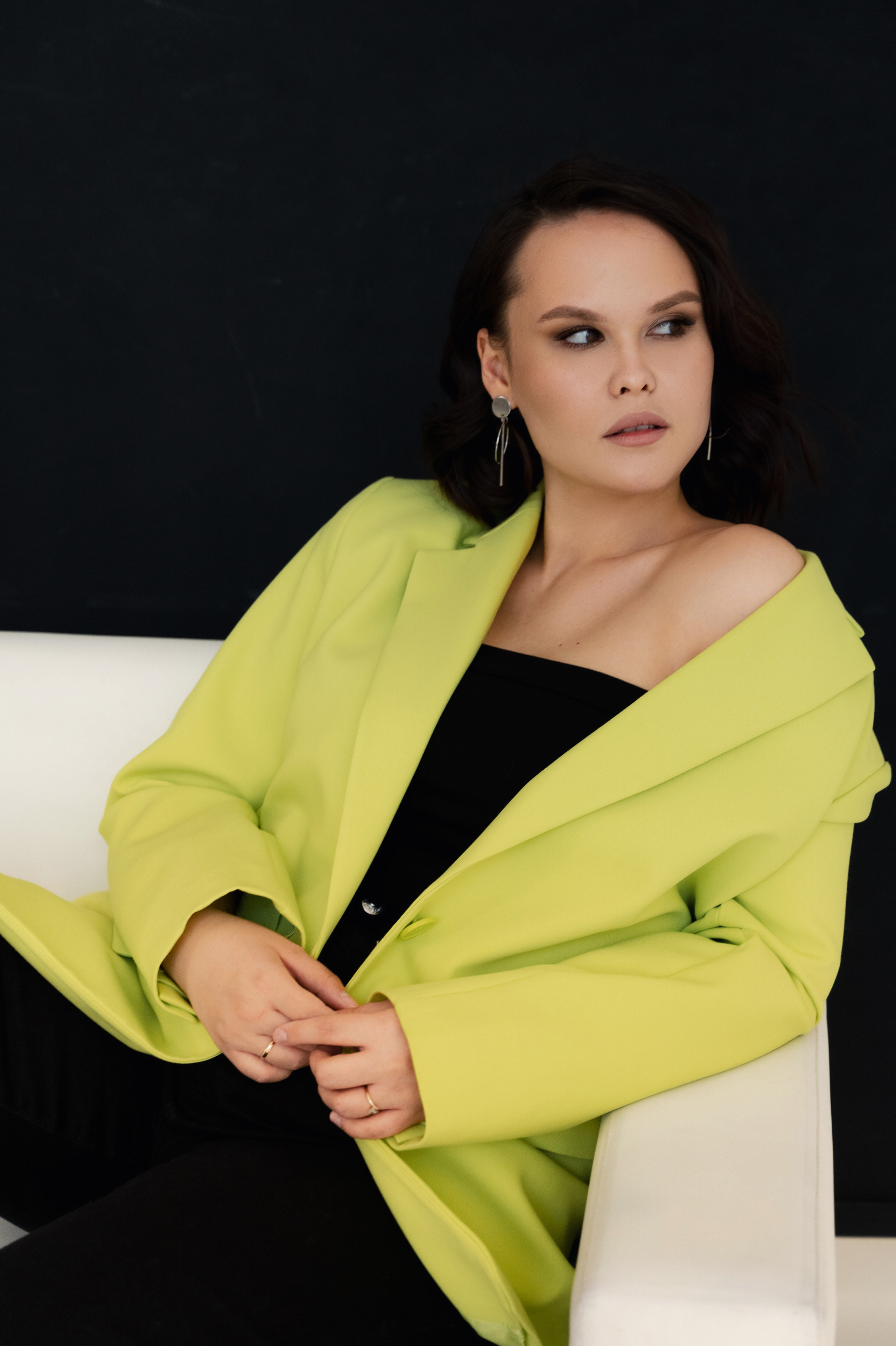 Алина. Профессиональный фотограф беременности в СПБ. Стильные фотосессии беременности в стиле минимализм и классическая фотография