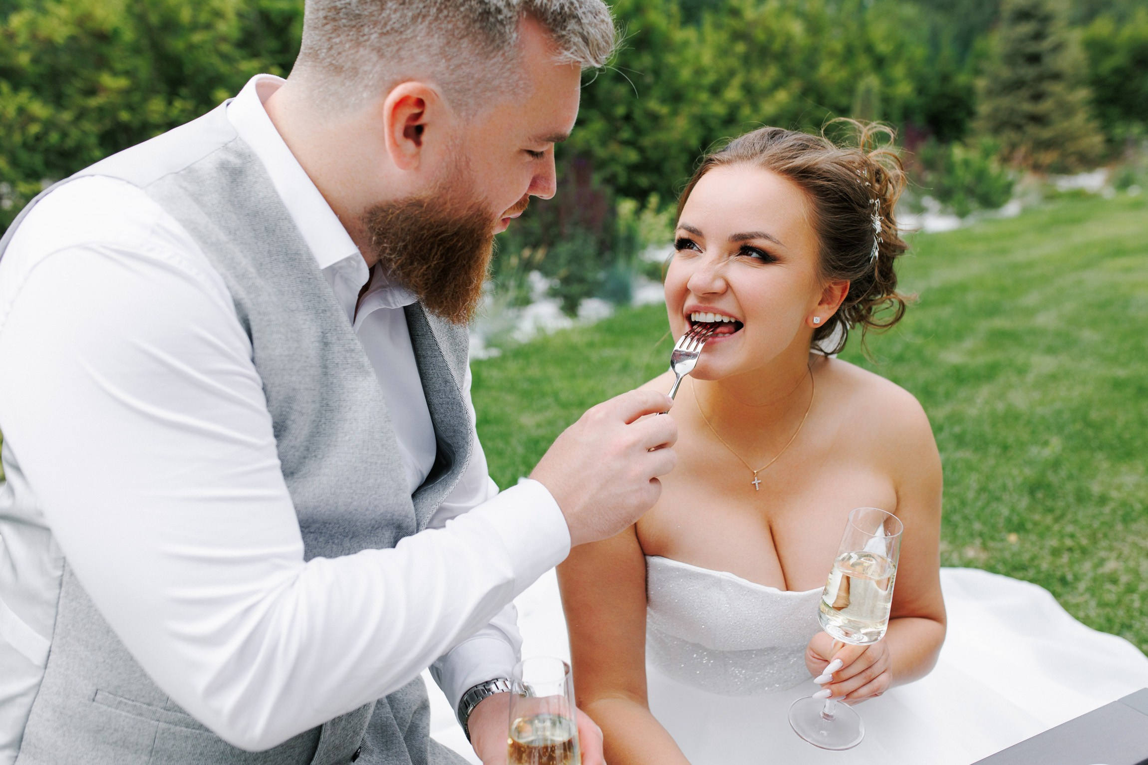 Свадебная фотосессия на финском заливе. Свадебный фотограф СПБ