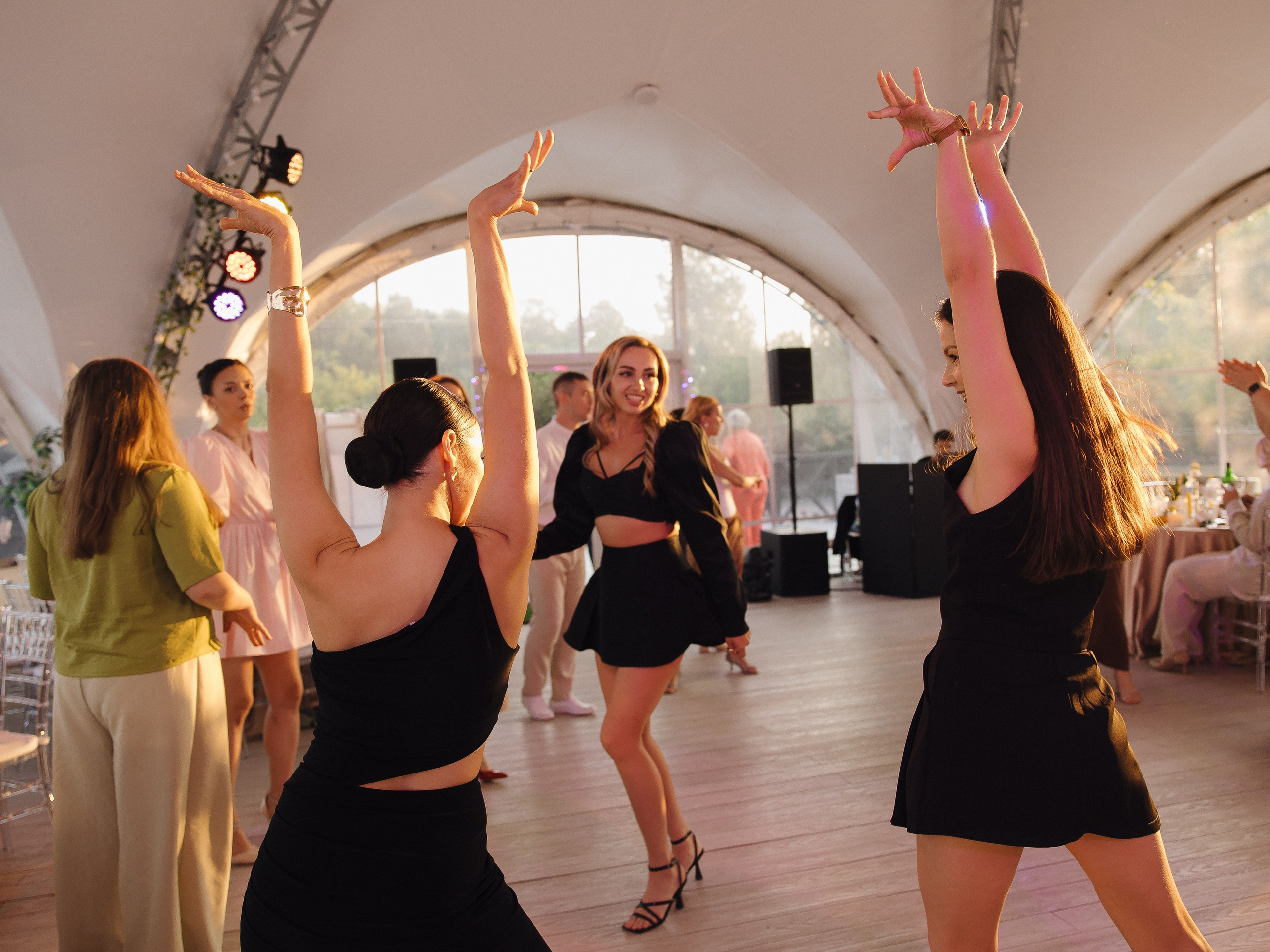 МАРИЯ И ИЛЬЯ. Свадебный и индивидуальный фотограф в Челябинске Евгения Негодяева