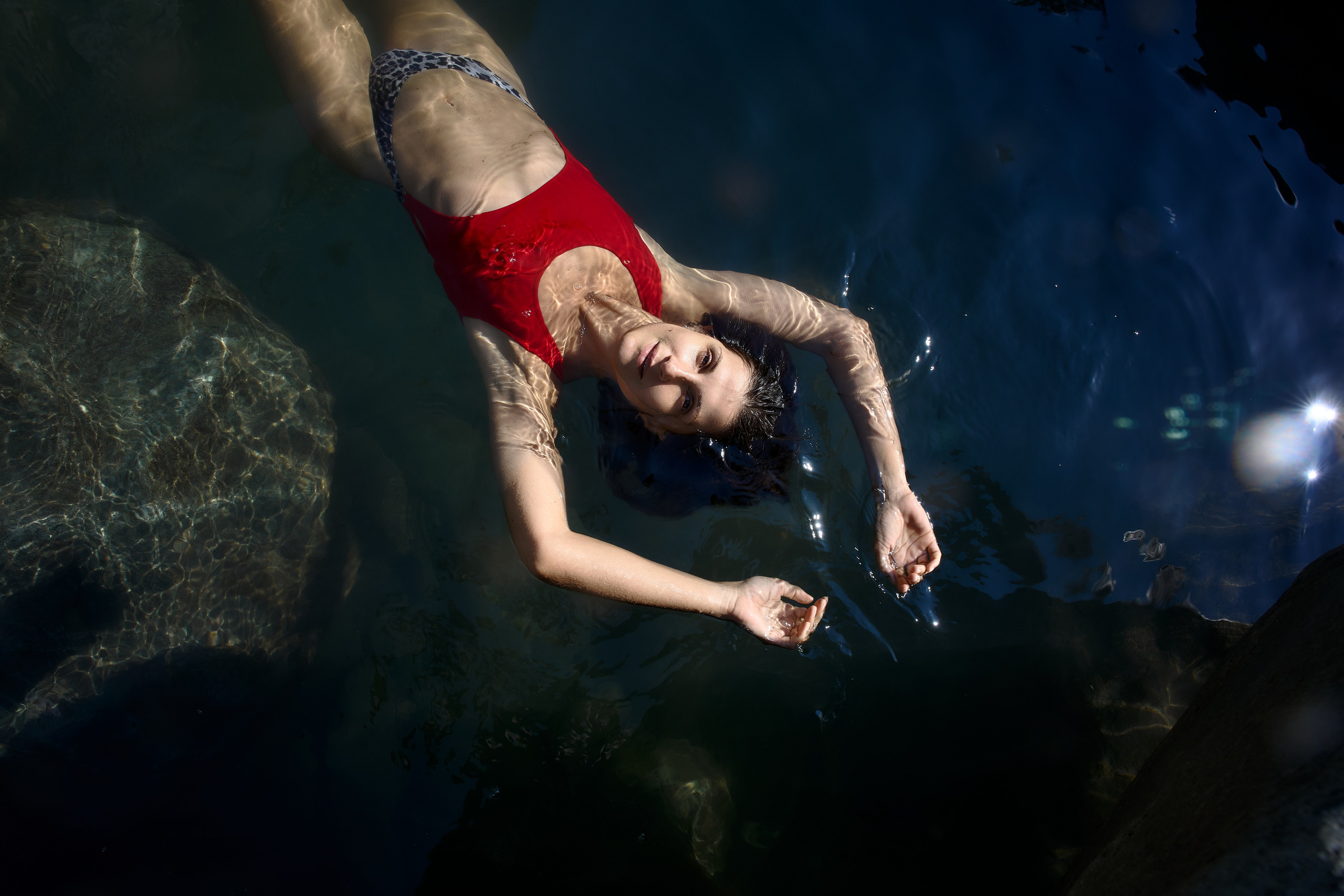 Фотосессия на горной реке. Индивидуальный фотограф в Сочи Владимир Чудинов