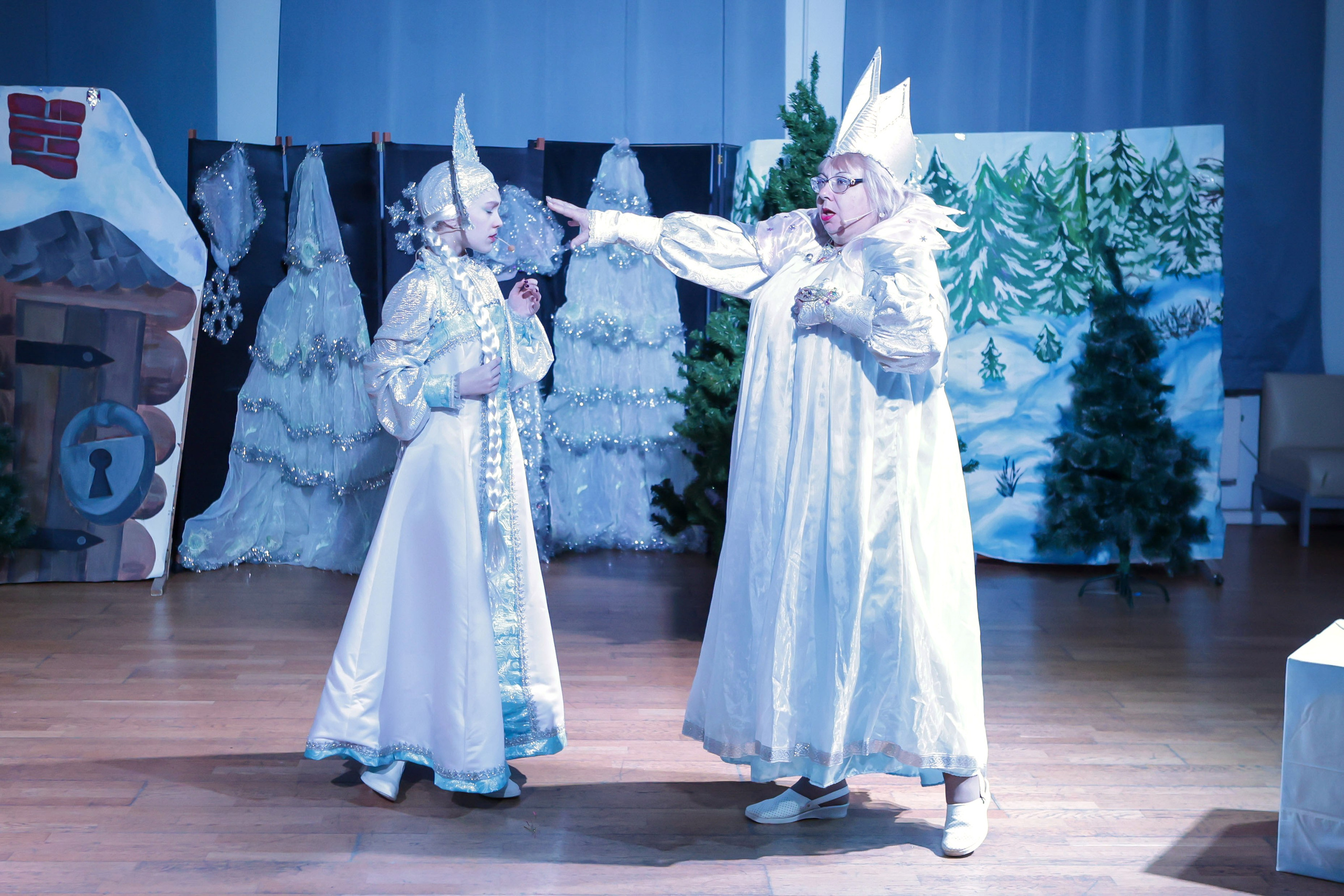 Новогодняя скачзка центр детского творчесва Подольск. Выпускные альбомы и школьный фотограф в Подольске, Троицке, Щербинке, Москве и Московской области