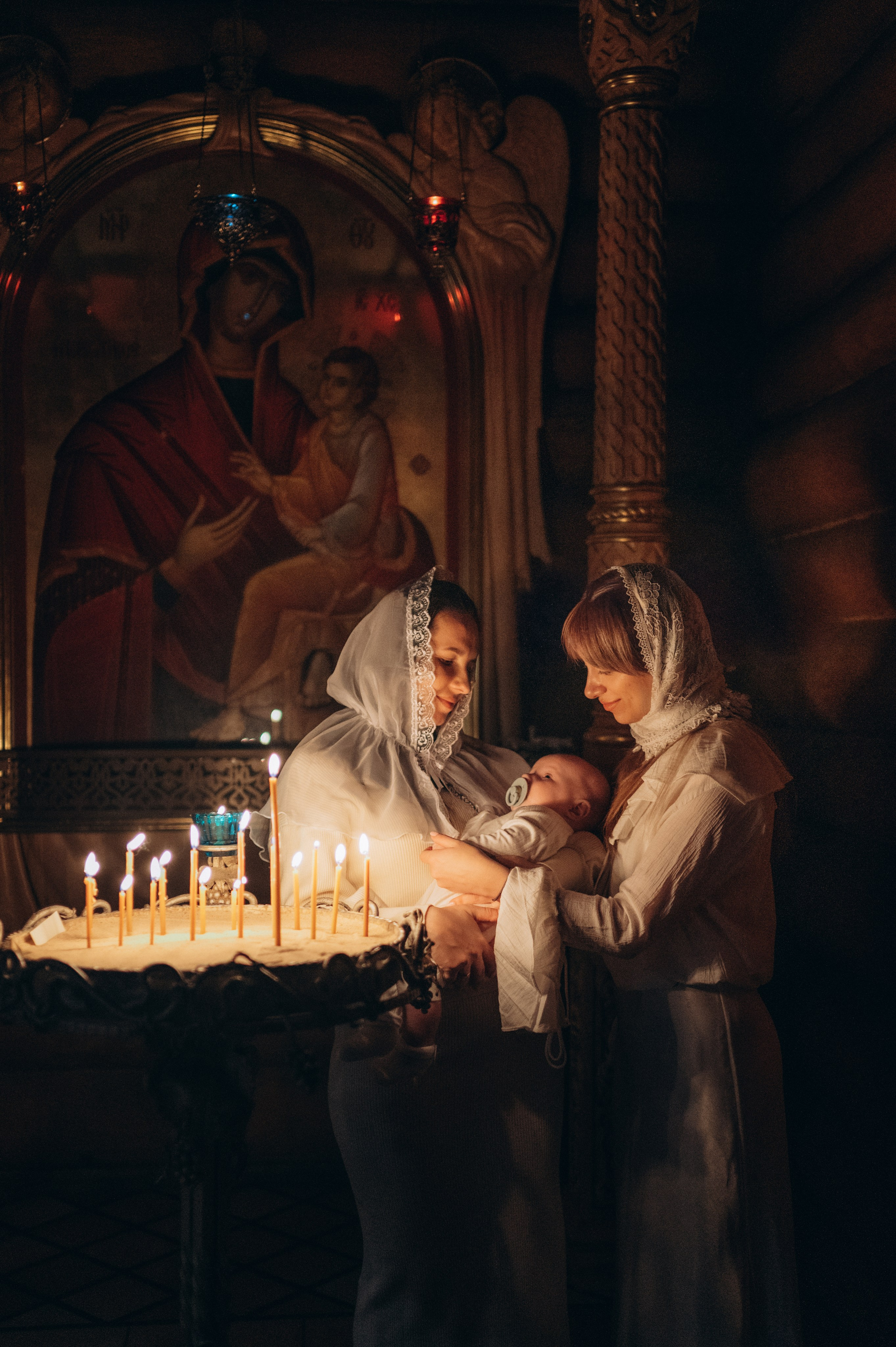 Крещение Тимура (Храм Святой Троицы). Семейный фотограф в Минске Дарья Дреко