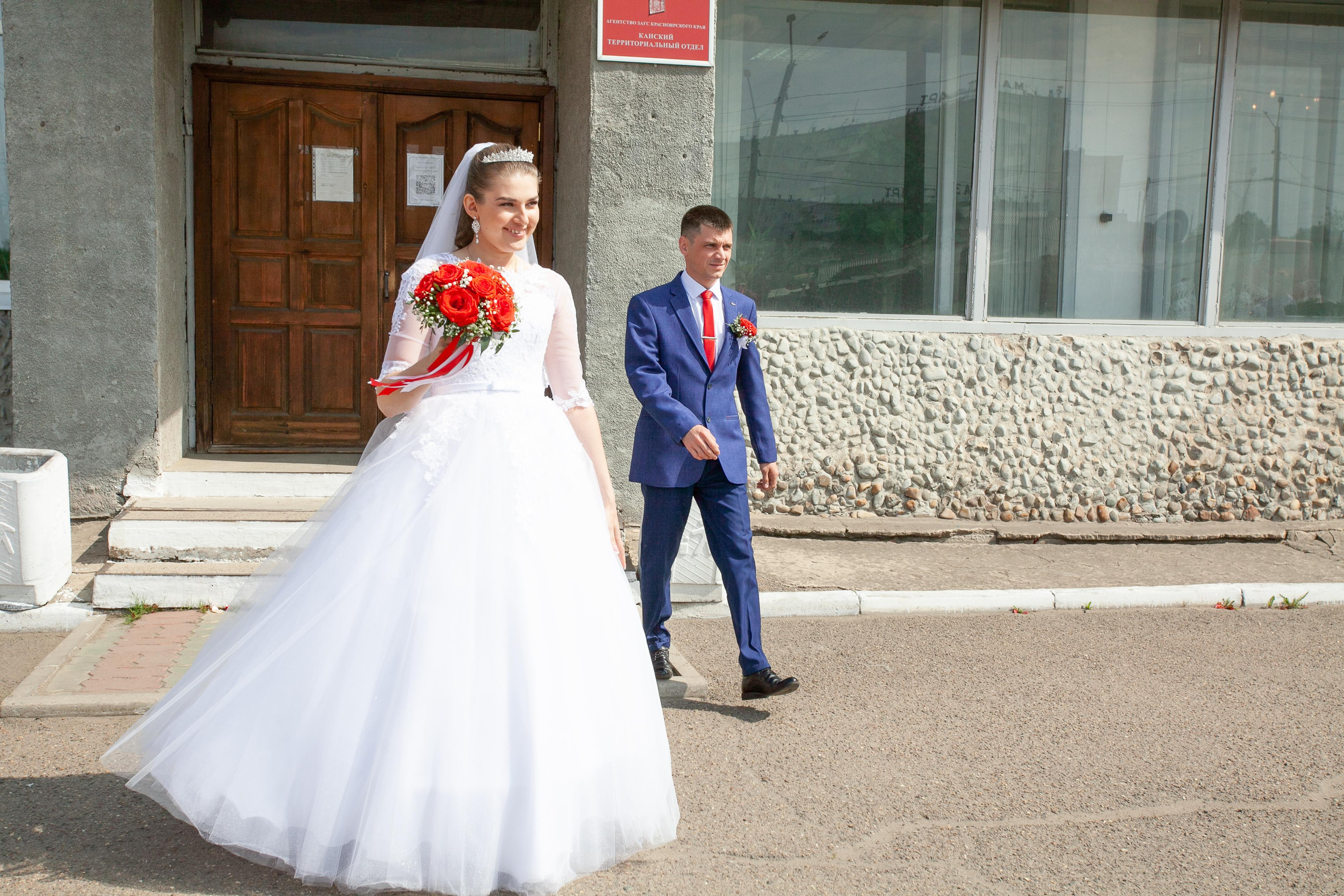 Красивая свадьба в Канске. Фотограф Дарья Локотко в Красноярске