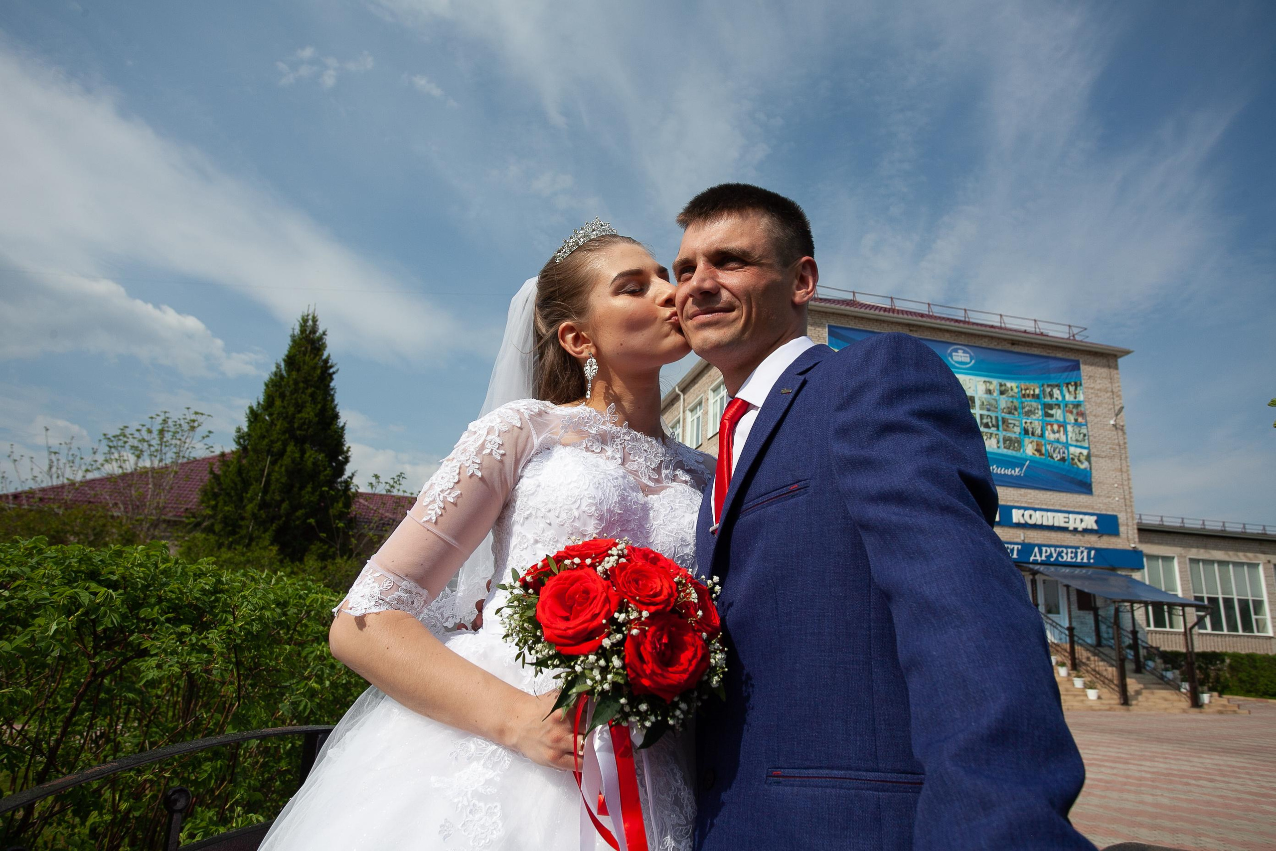 Красивая свадьба в Канске. Фотограф Дарья Локотко в Красноярске