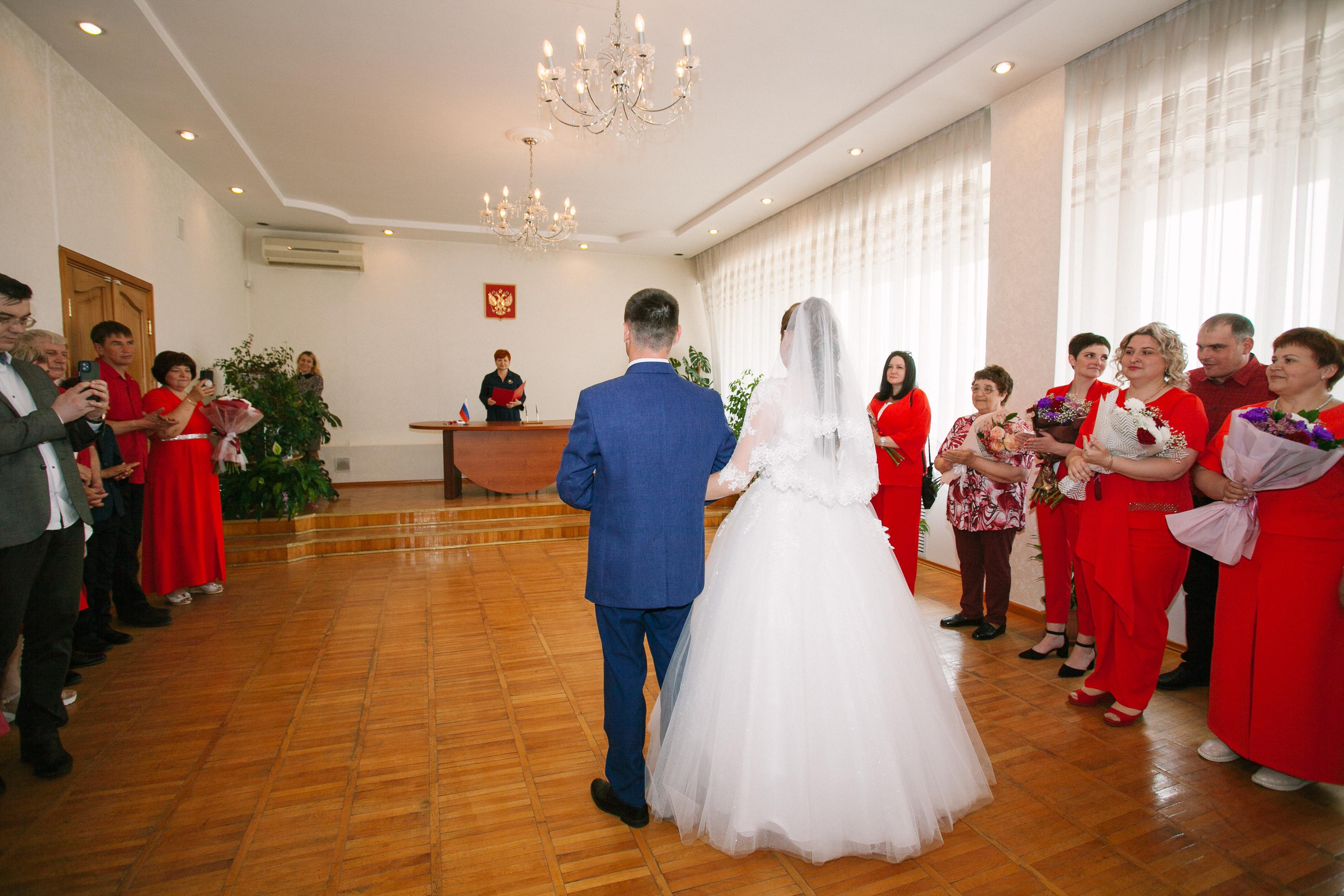 Красивая свадьба в Канске. Фотограф Дарья Локотко в Красноярске