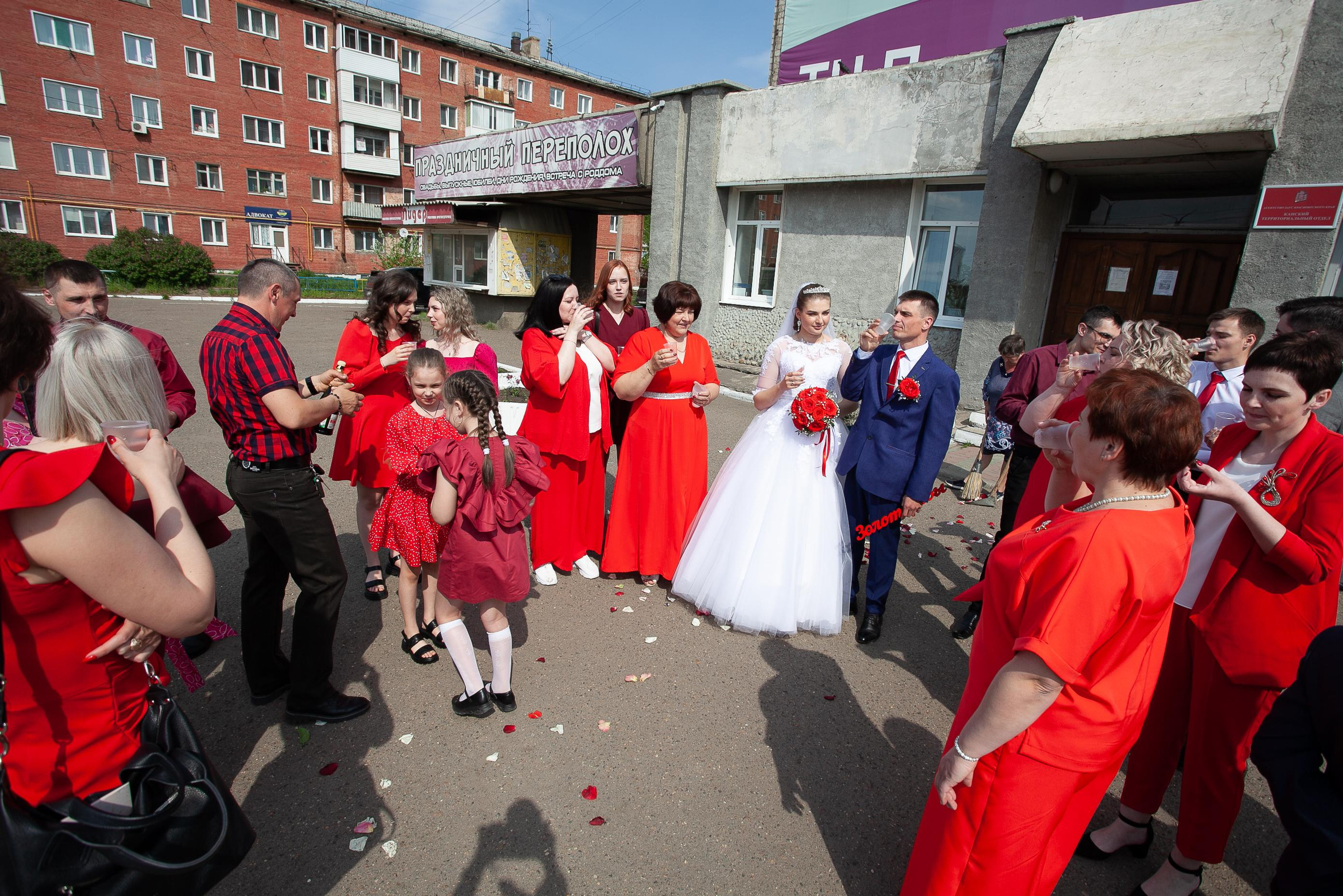 Красивая свадьба в Канске. Фотограф Дарья Локотко в Красноярске