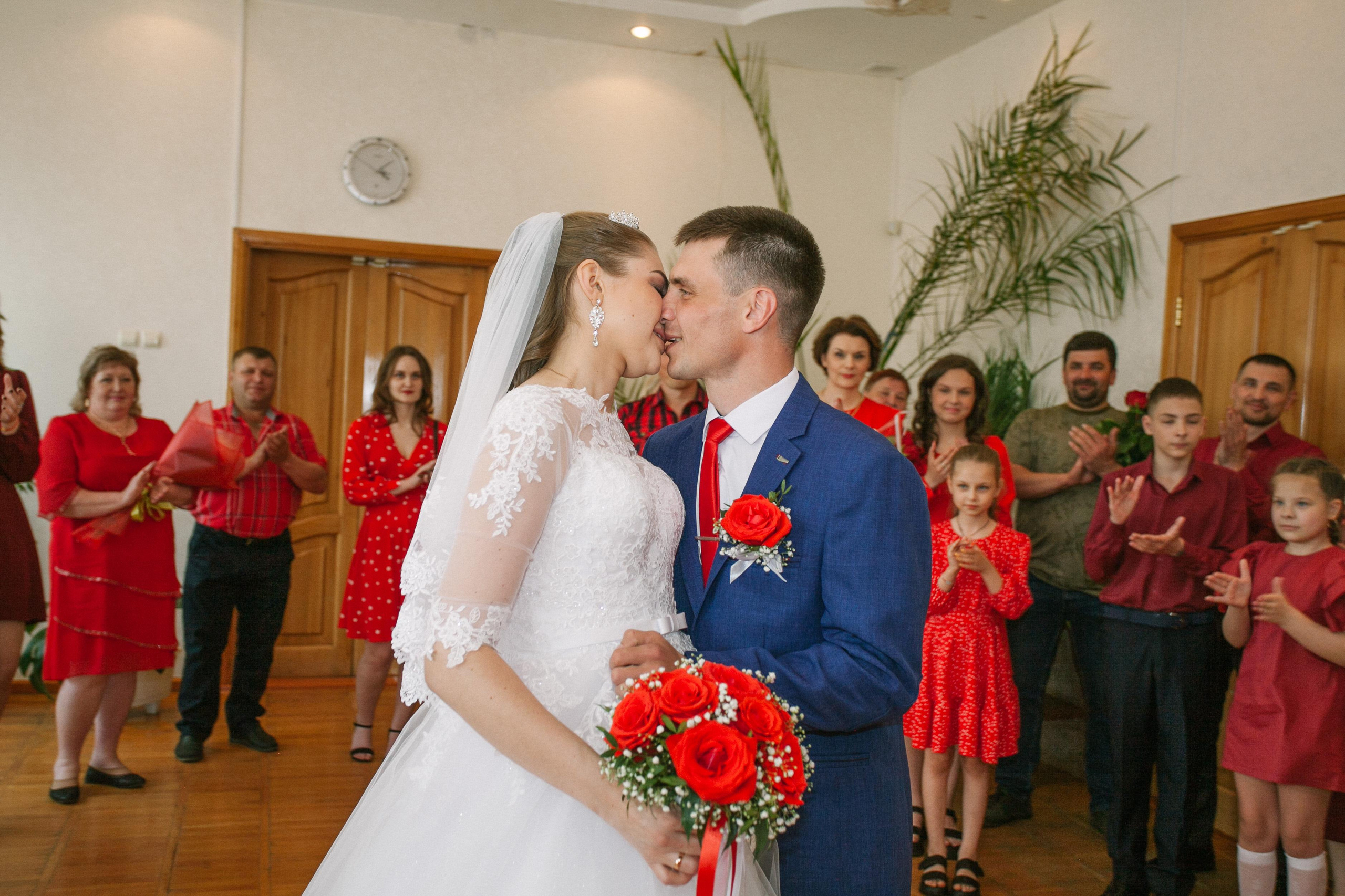 Красивая свадьба в Канске. Фотограф Дарья Локотко в Красноярске