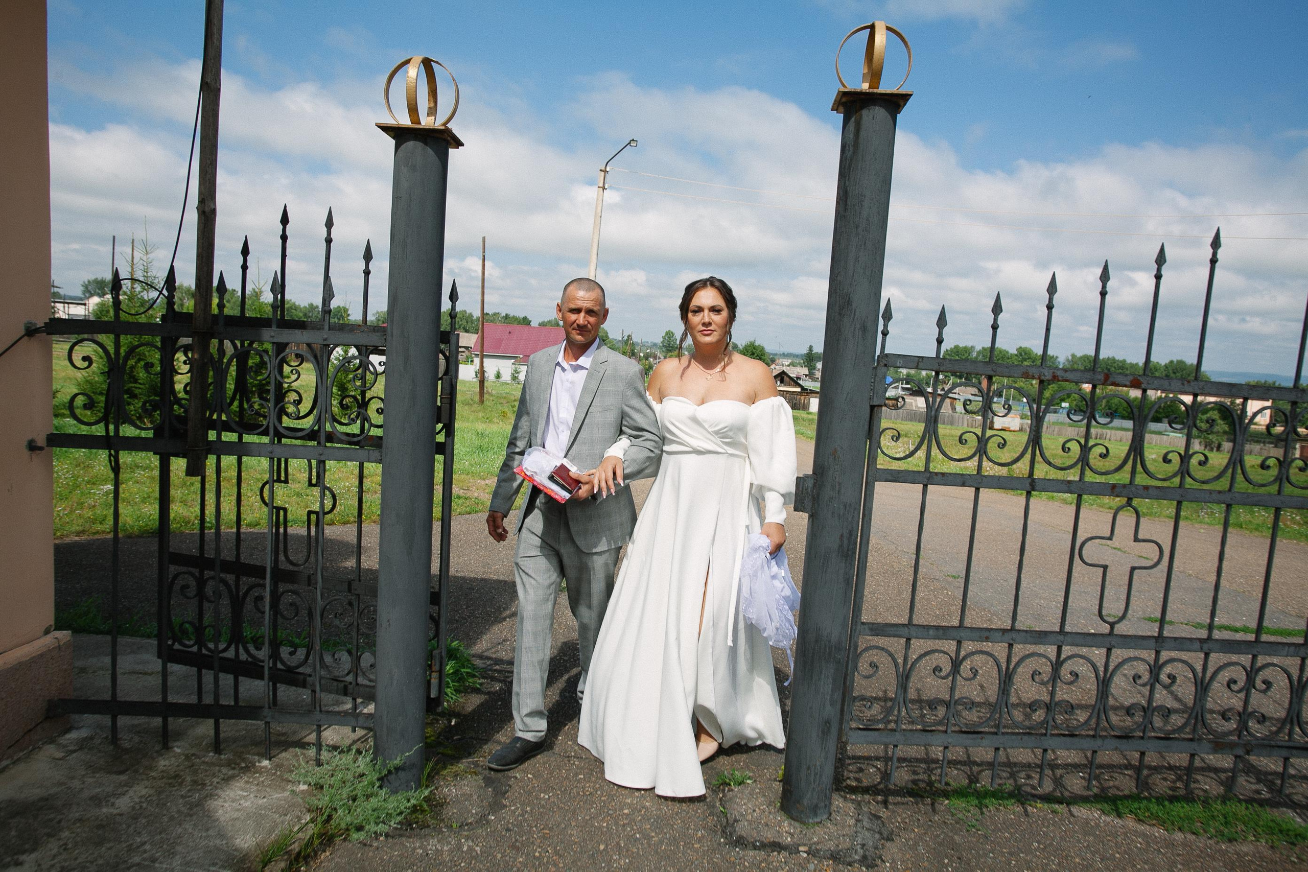 Венчание в с. Бражное. Фотограф Дарья Локотко в Красноярске