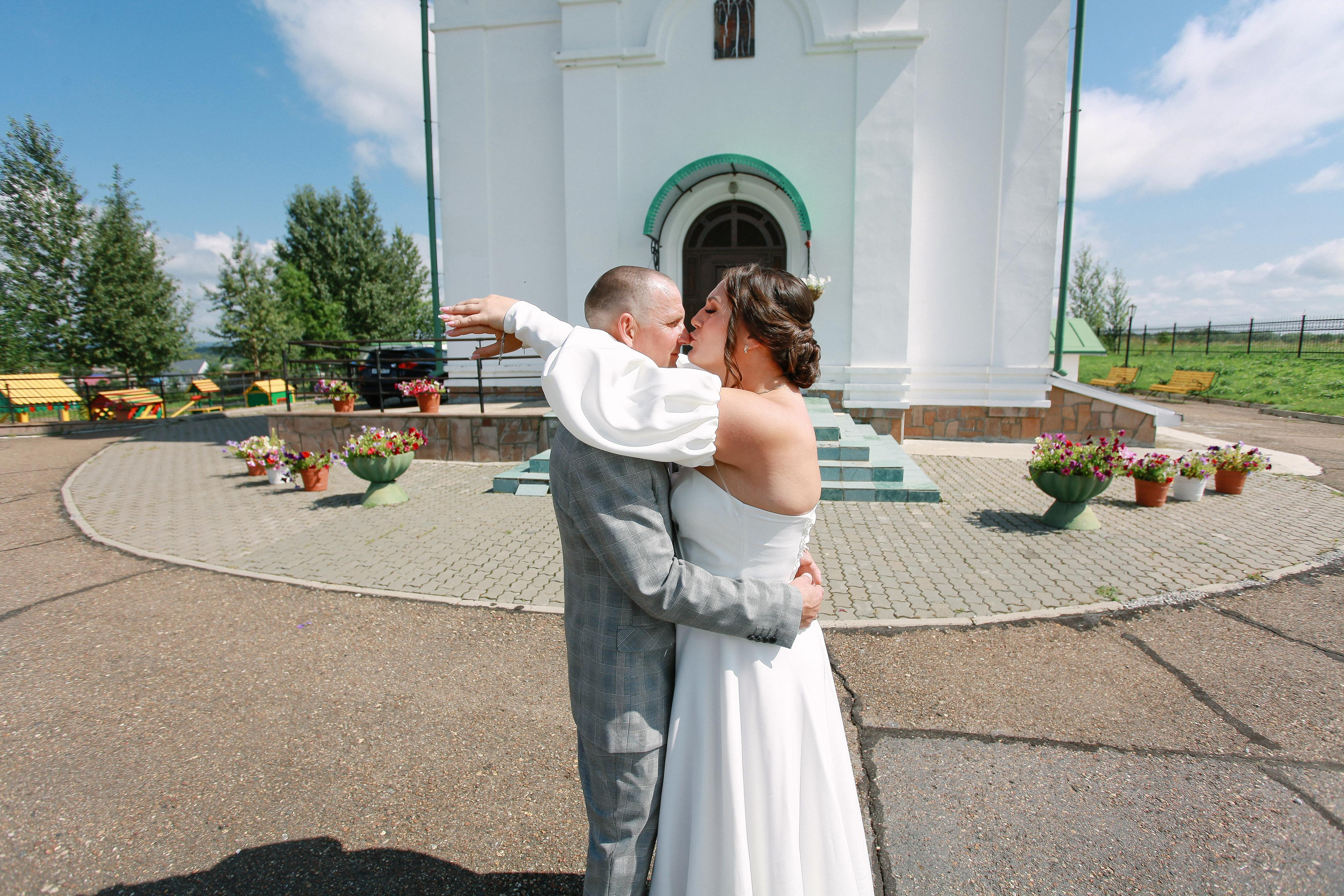Венчание в с. Бражное. Фотограф Дарья Локотко в Красноярске
