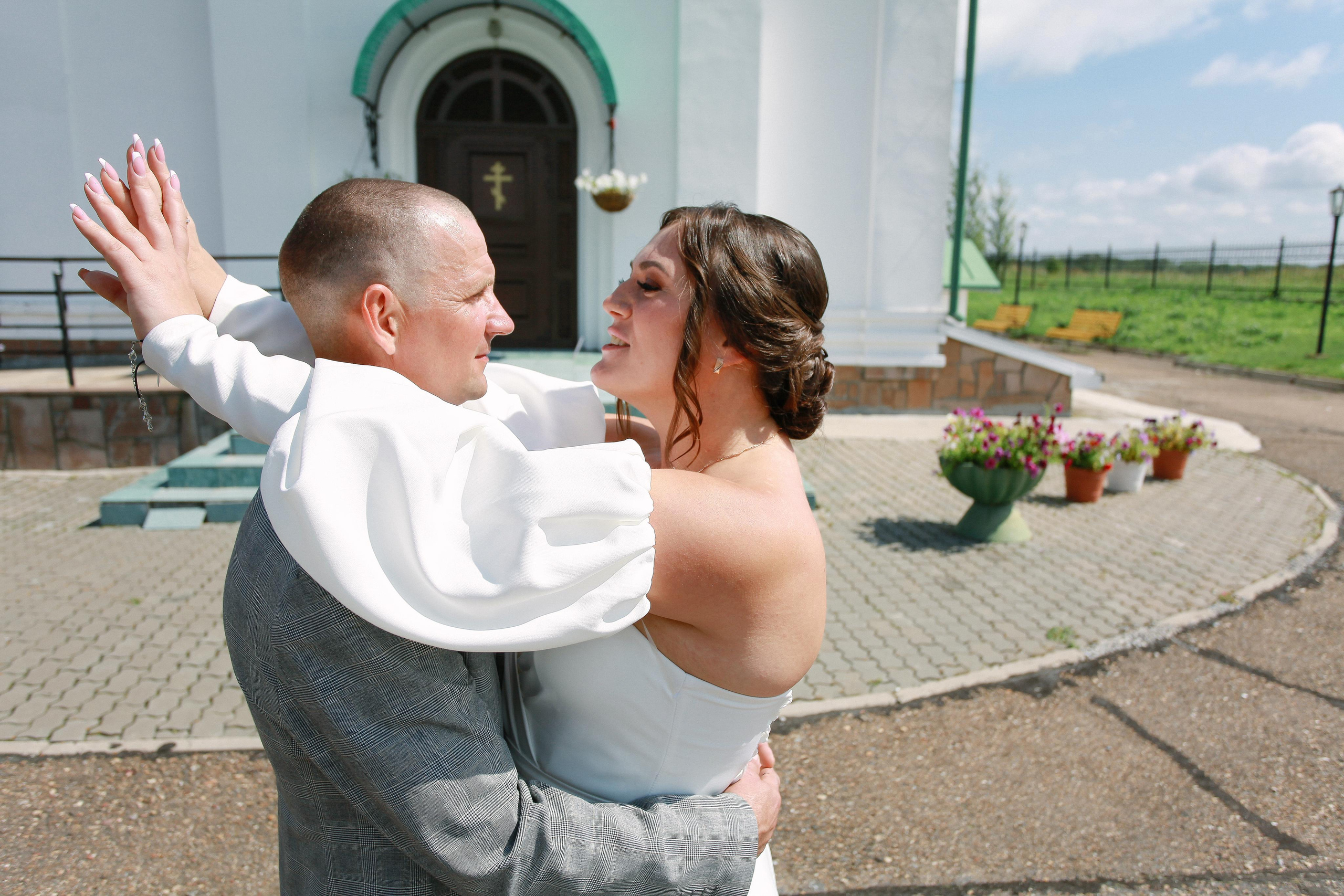 Венчание в с. Бражное. Фотограф Дарья Локотко в Красноярске