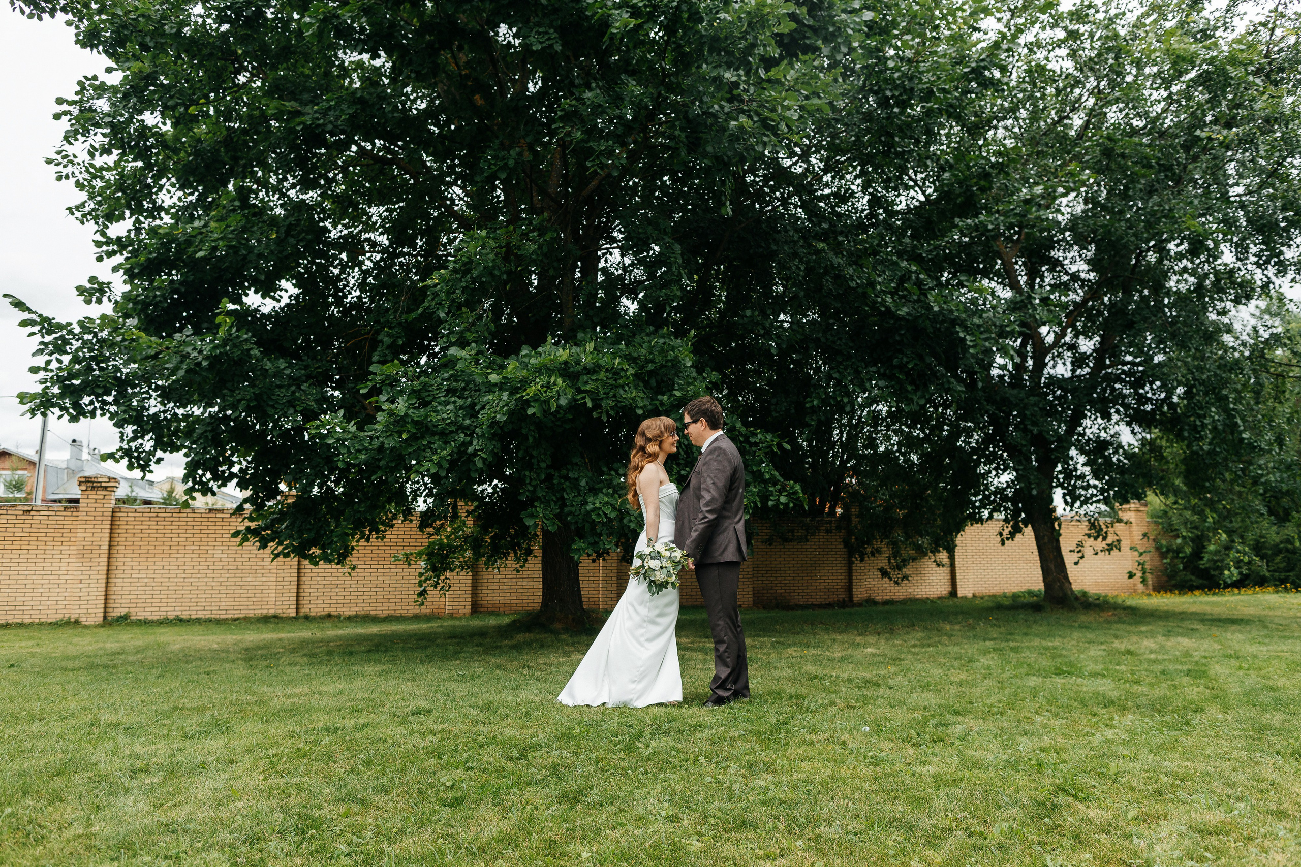 Романтическая выездная церемония. Олег Сверчков | Свадебный фотограф Вологда