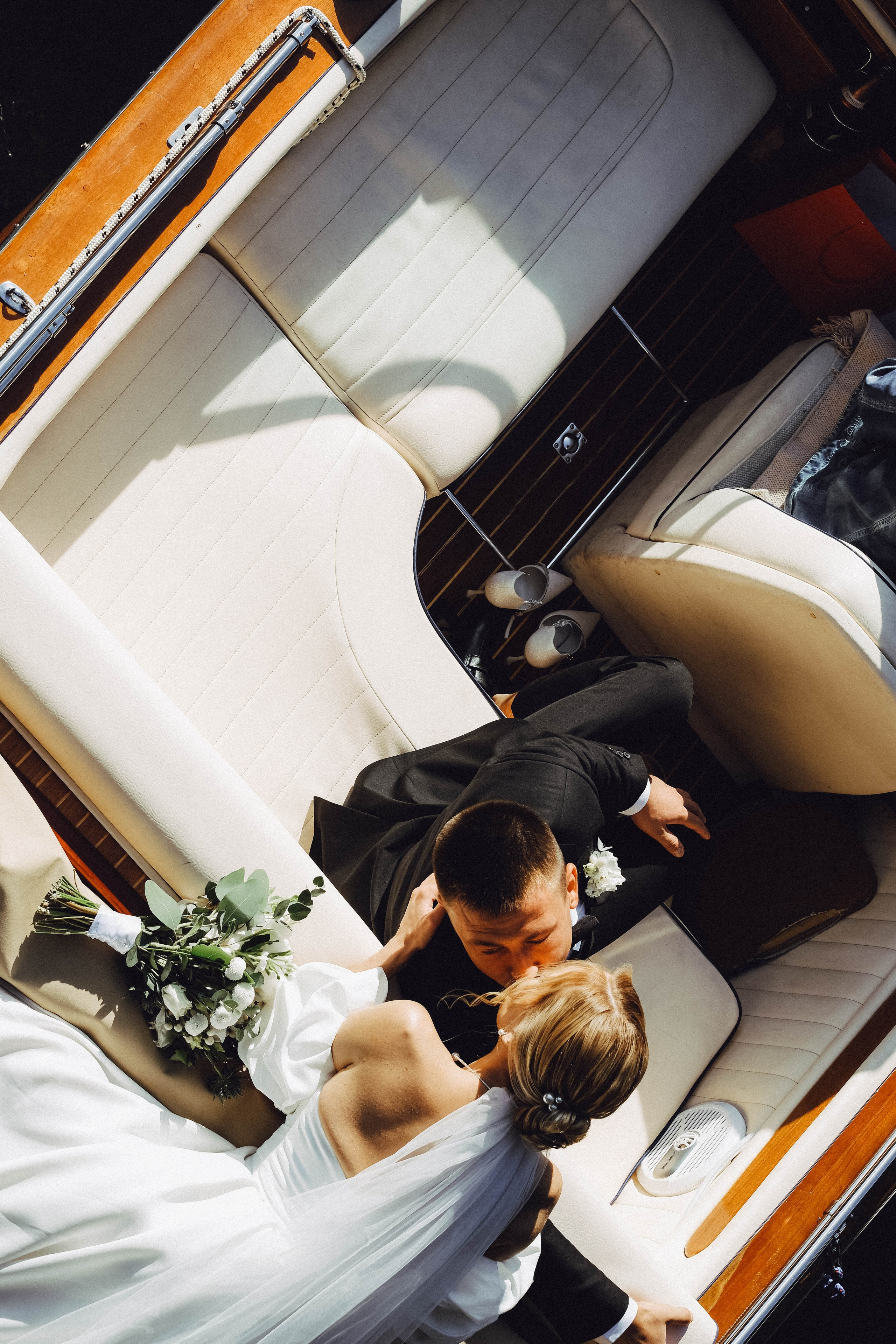 СВАДЕБГНАЯ ПРОГУЛКА ПО КАНАЛ САНКТ-ПЕТЕРБУРГА НА КАТЕРЕ. Профессиональный фотограф, Санкт-Петербург — Виктория Богомолова