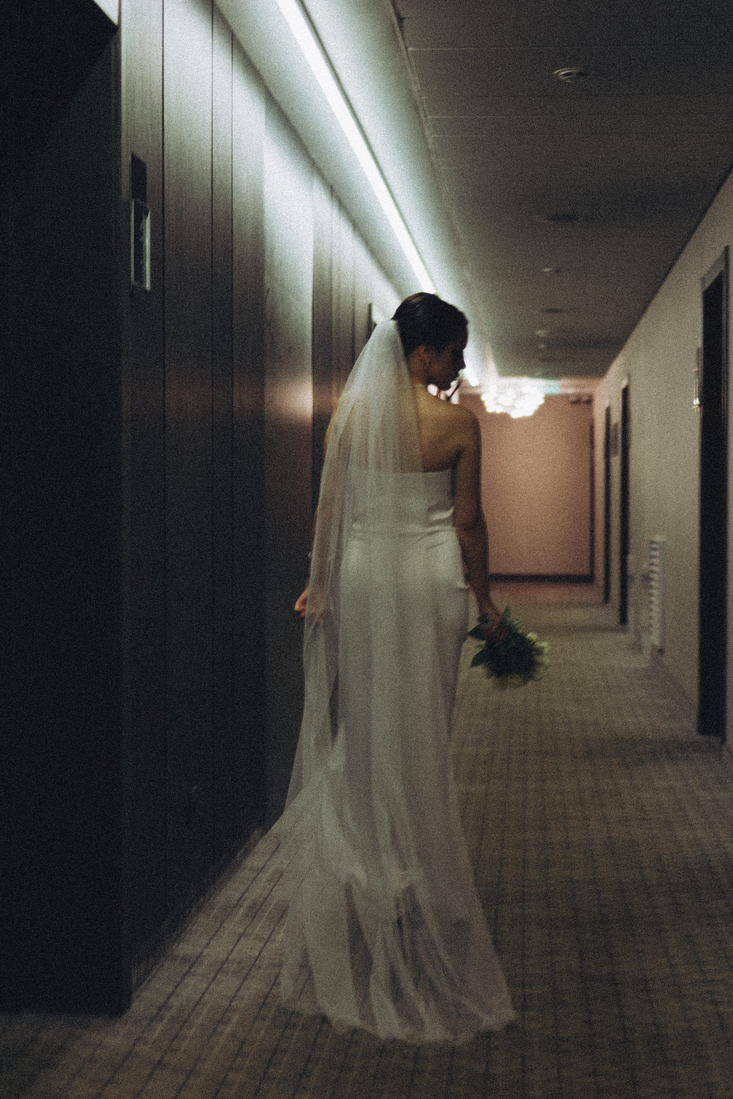 СВАДЕБНАЯ СЬЕМКА СБОРОВ ЖЕНИХА И НЕВЕСТЫ В ОТЕЛЕ И ТАКЖЕ ФОТОСЕССИИЯ В ОТЕЛЕЕ МЕГАПОЛИС БРЯНСК. Профессиональный фотограф, Санкт-Петербург — Виктория Богомолова