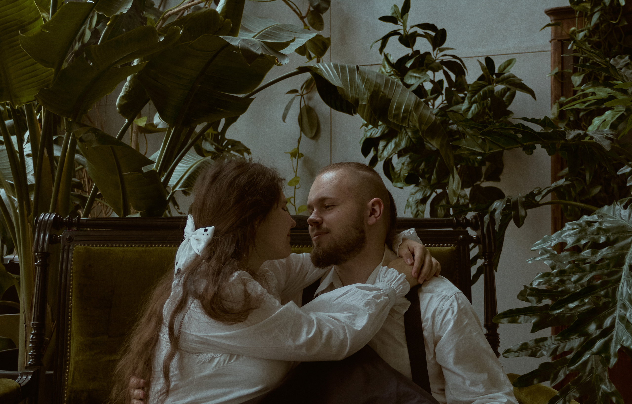 Оранжерея. Фотограф лавстори Москва/МО Приятелева Ангелина