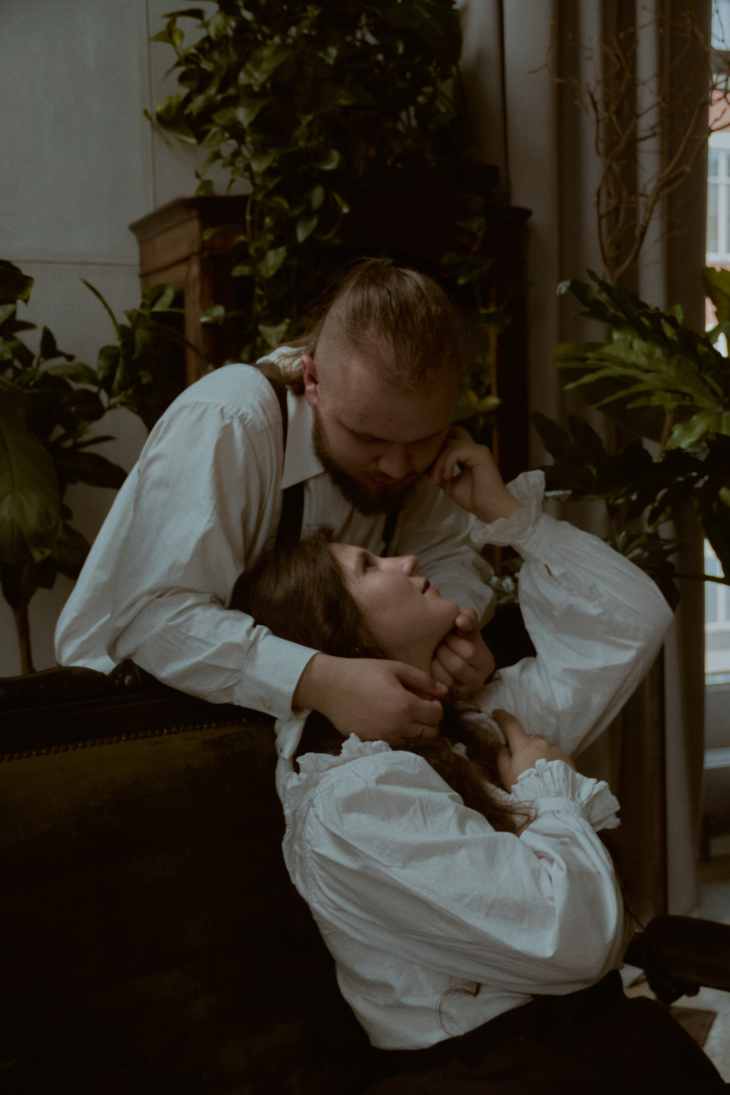 Оранжерея. Фотограф лавстори Москва/МО Приятелева Ангелина