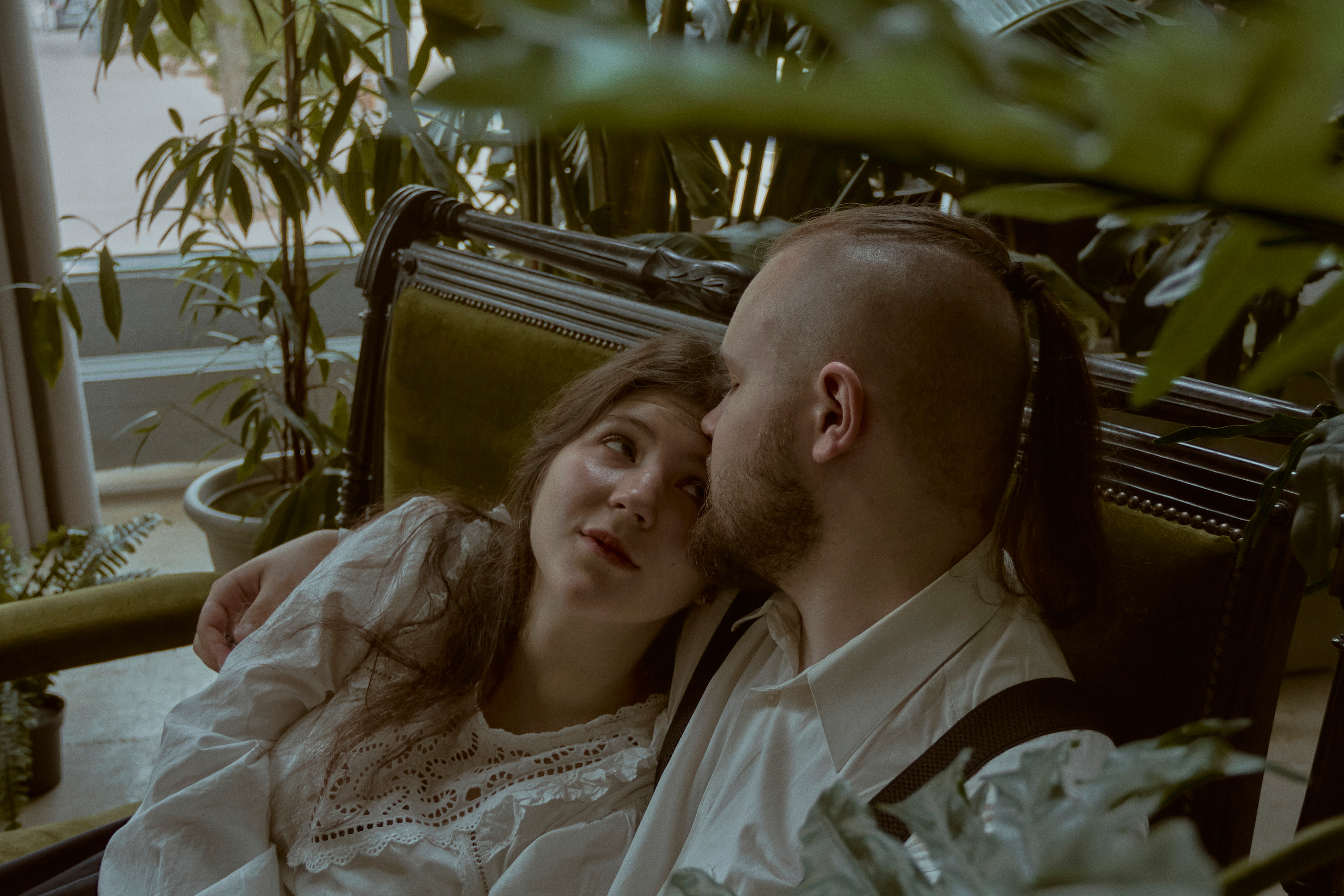 Оранжерея. Фотограф лавстори Москва/МО Приятелева Ангелина