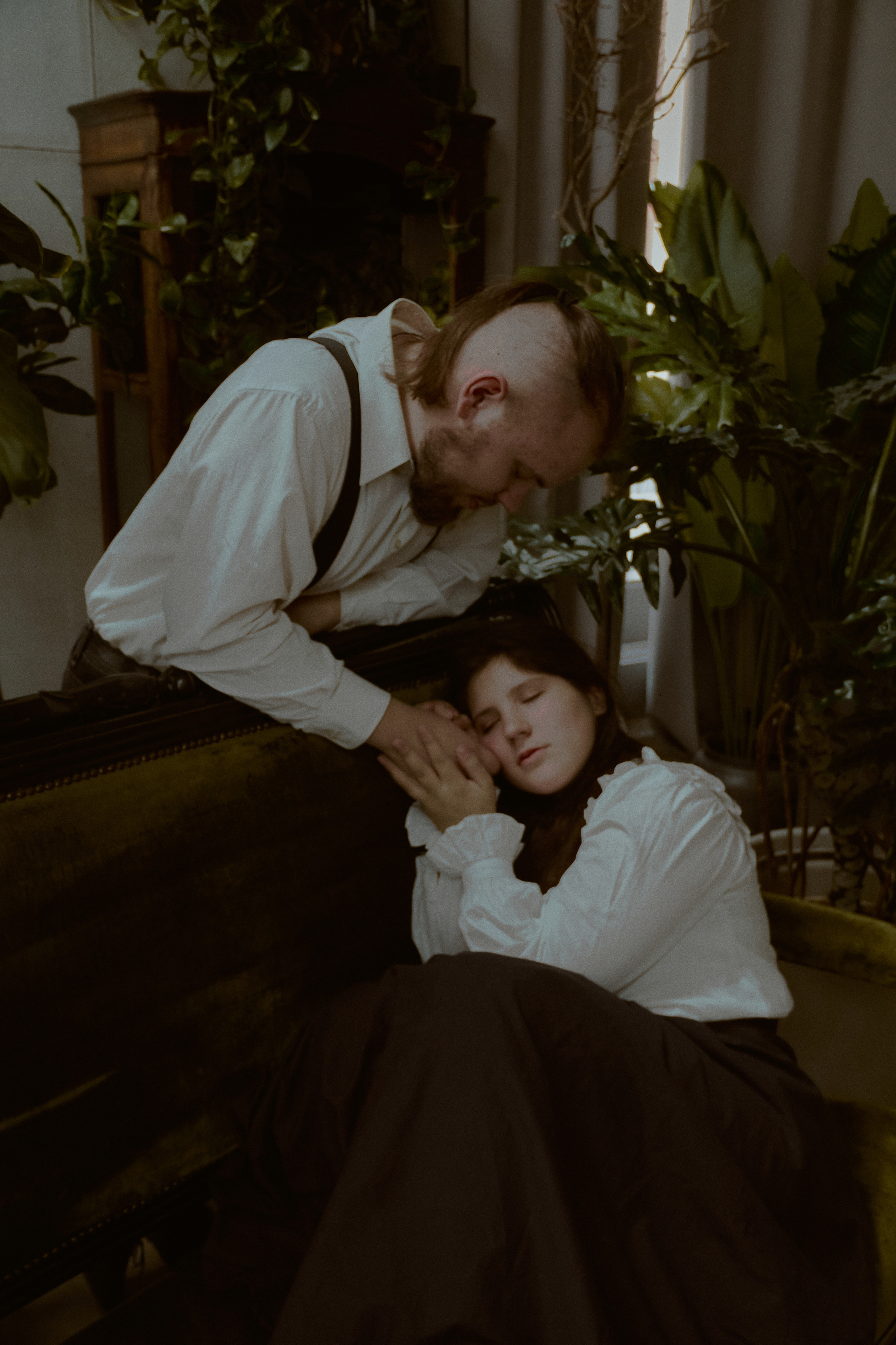 Оранжерея. Фотограф лавстори Москва/МО Приятелева Ангелина