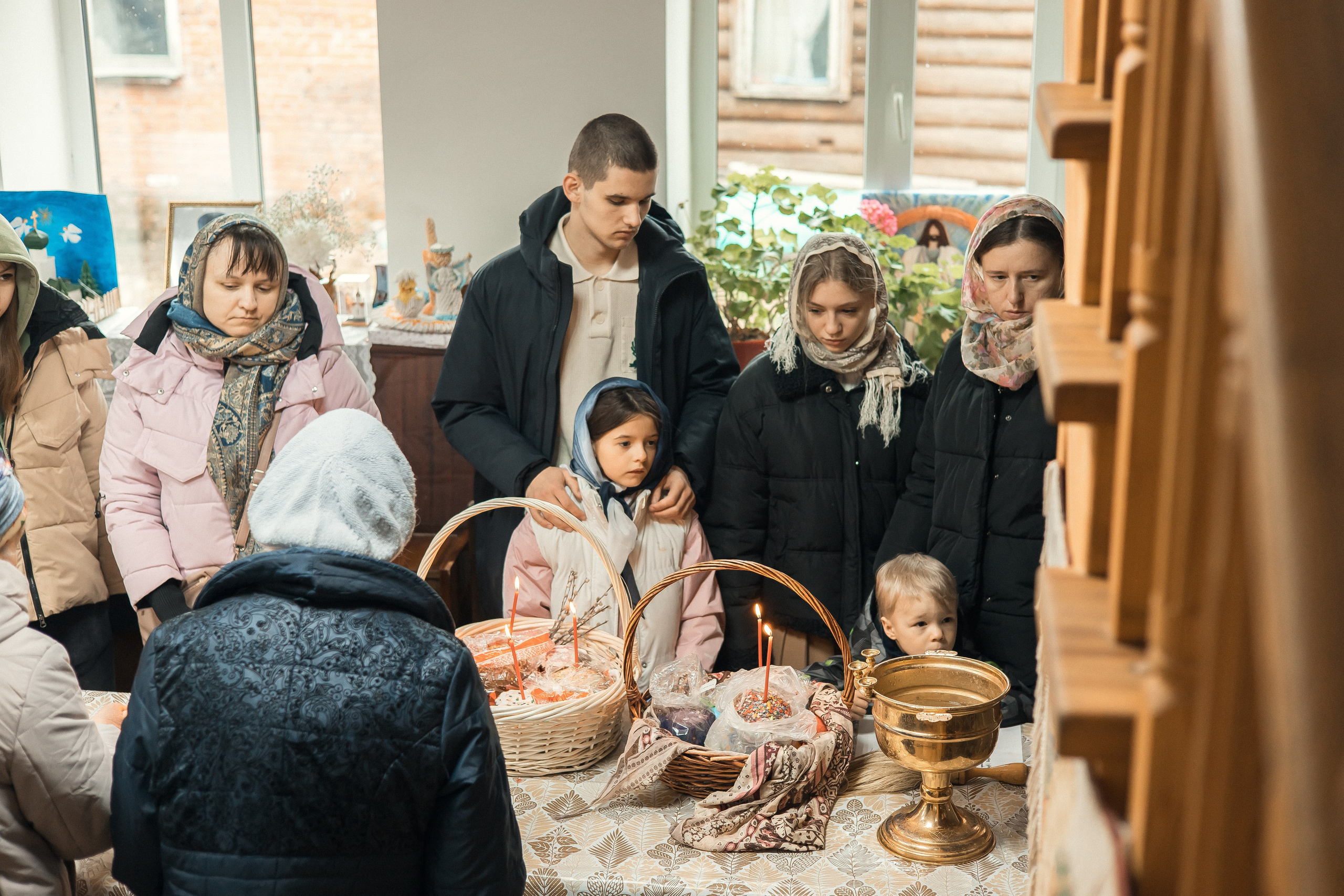 Освящение Куличей.Храм Святителя Николая Мирликийского в с. Саввинская Слобода.Звенигород. Артеменкова Анна Фотограф
