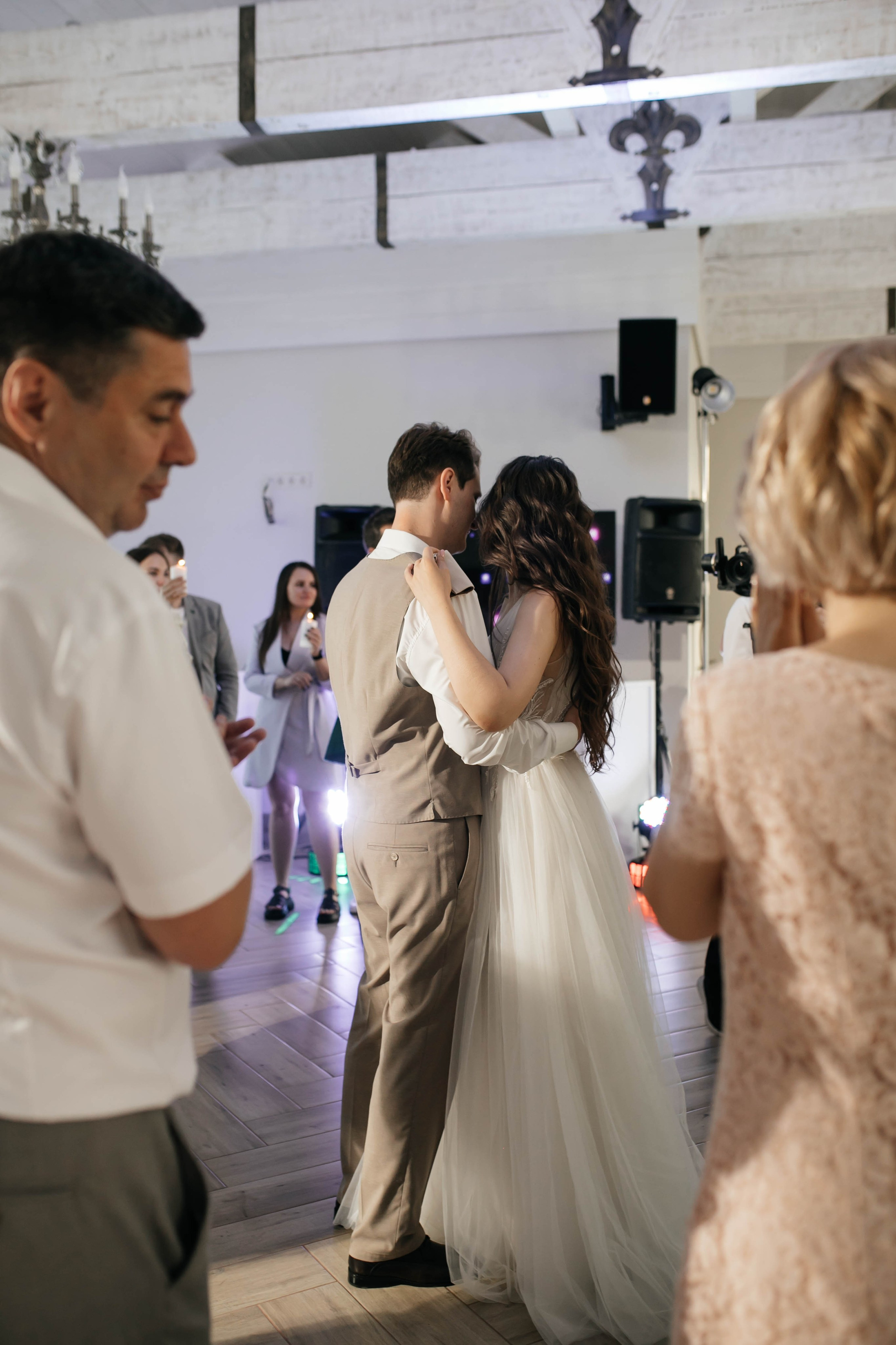 Свадебная история Дарьи и Родиона. Берендей Хаус. Свадебный и семейный фотограф Рассказова Виктория