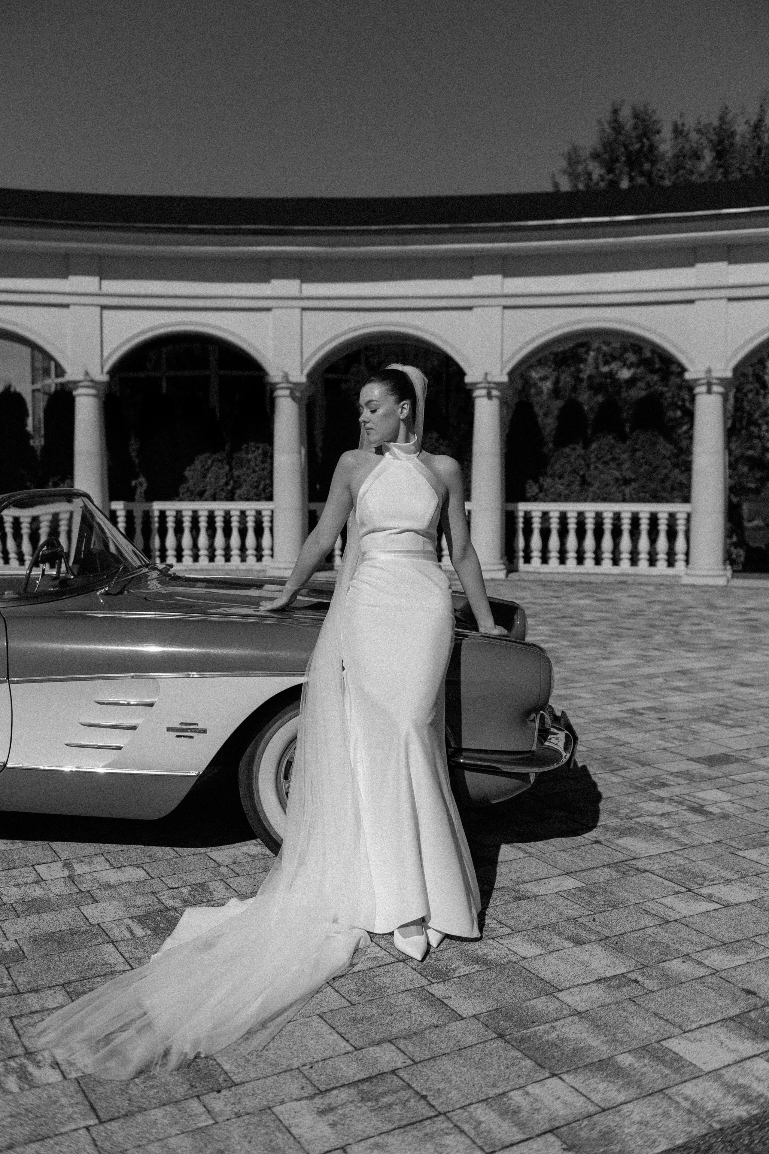 Wedding day in VERSAL PARK. Wedding PHOTOGRAPHER Andrew Vnukov