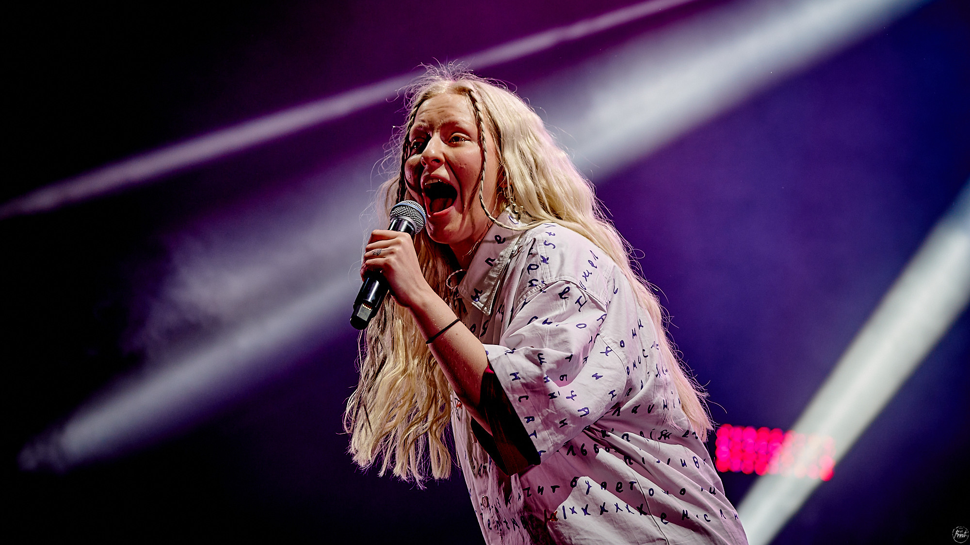 Тося Чайкина на фестивале Ural Music Night 2023. Фотографии отовсюду и обо всем