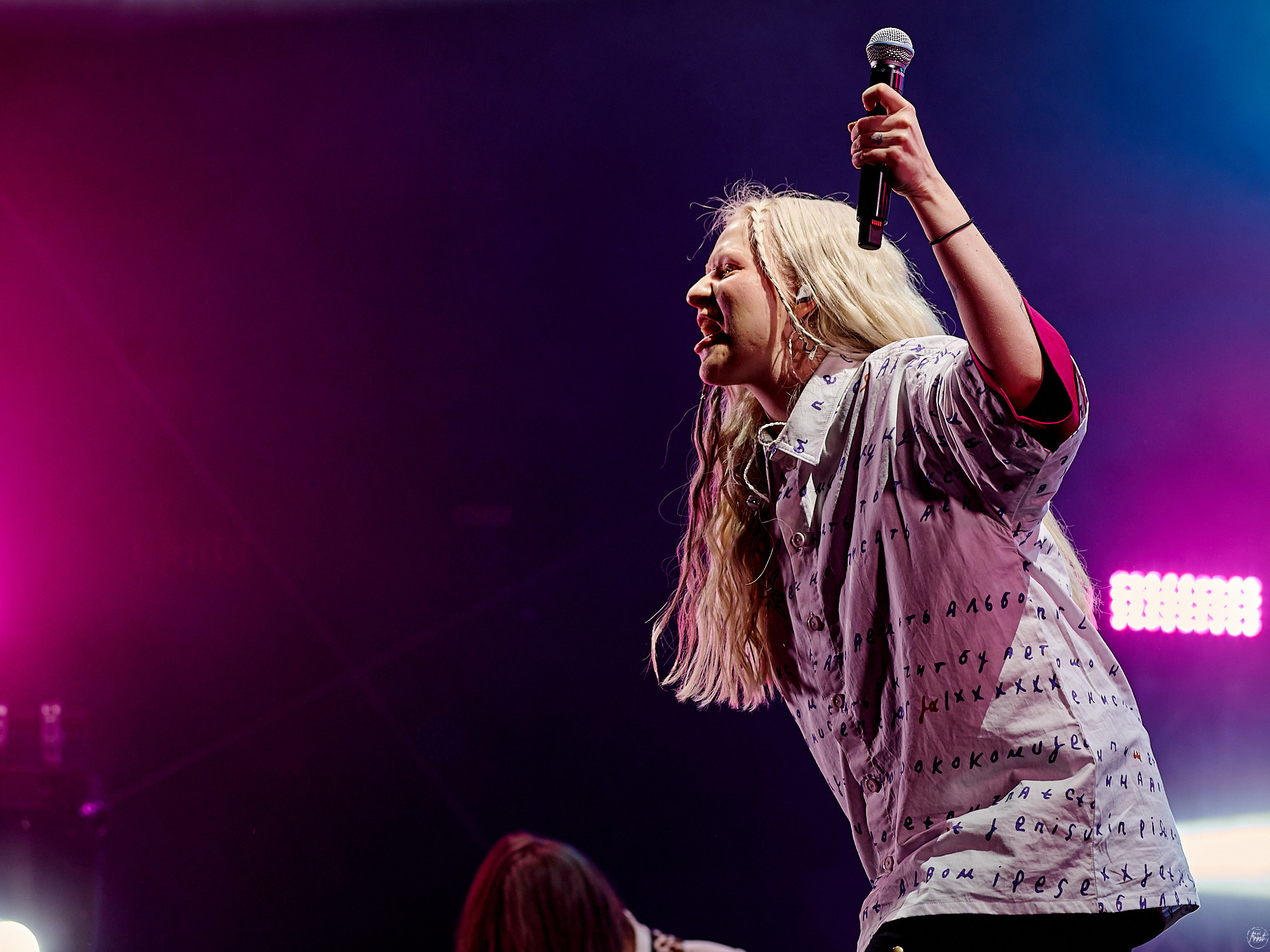 Тося Чайкина на фестивале Ural Music Night 2023. Фотографии отовсюду и обо всем