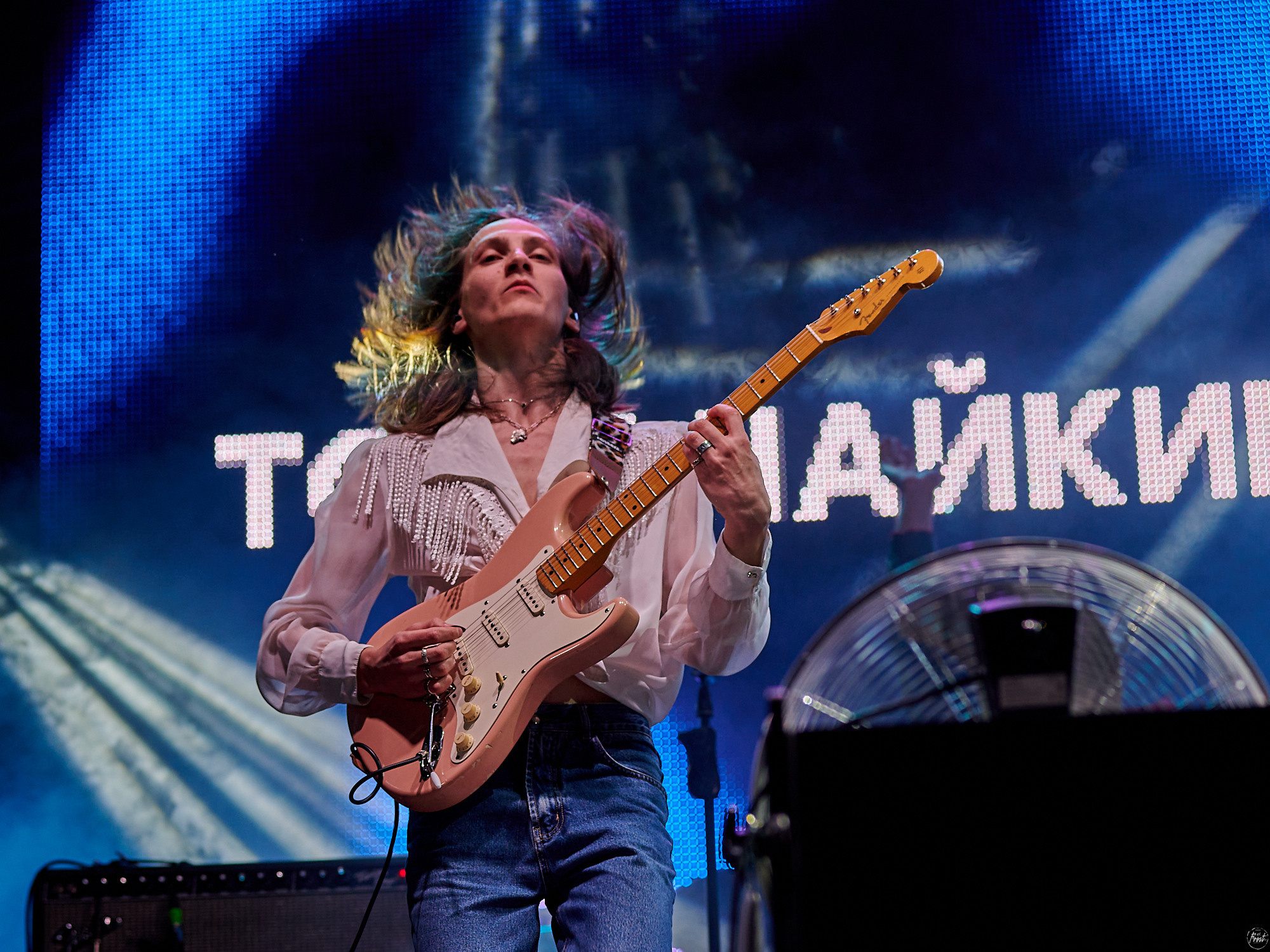 Тося Чайкина на фестивале Ural Music Night 2023. Фотографии отовсюду и обо всем