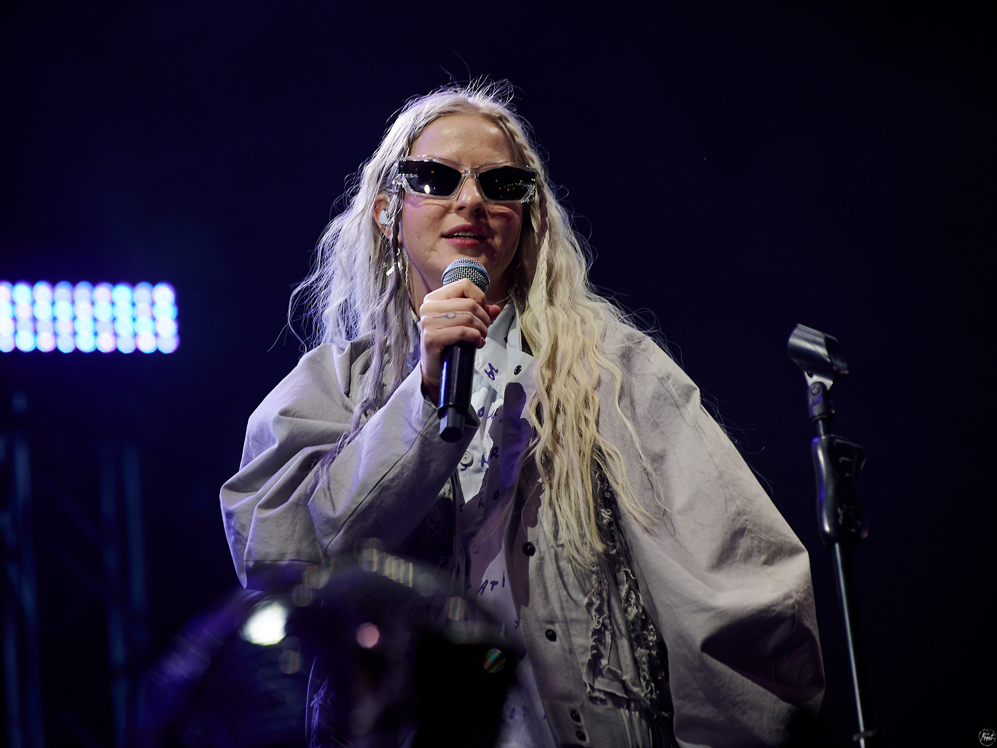 Тося Чайкина на фестивале Ural Music Night 2023. Фотографии отовсюду и обо всем