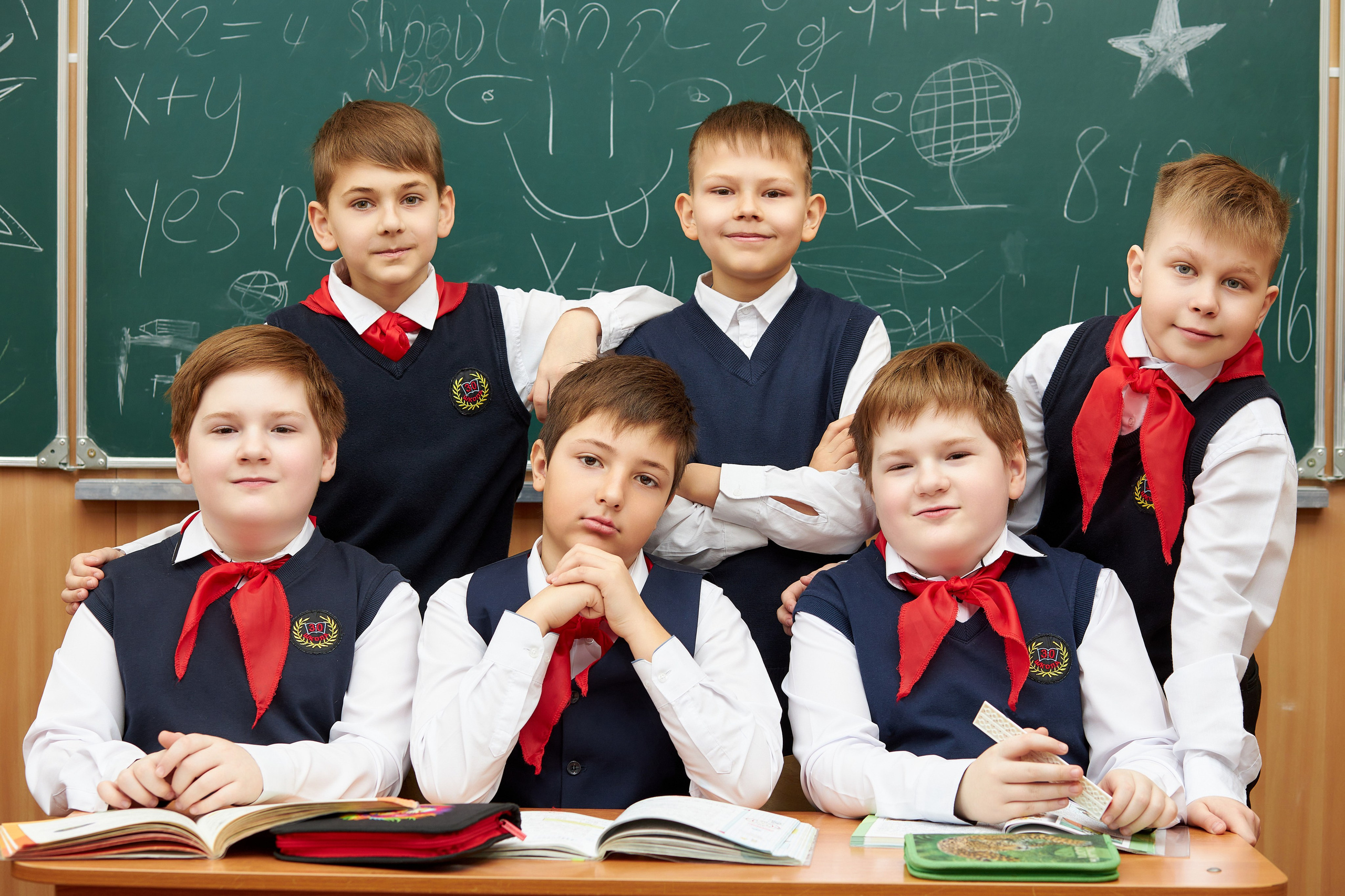 Средние общие. Школьный фотограф Леонова Наталия