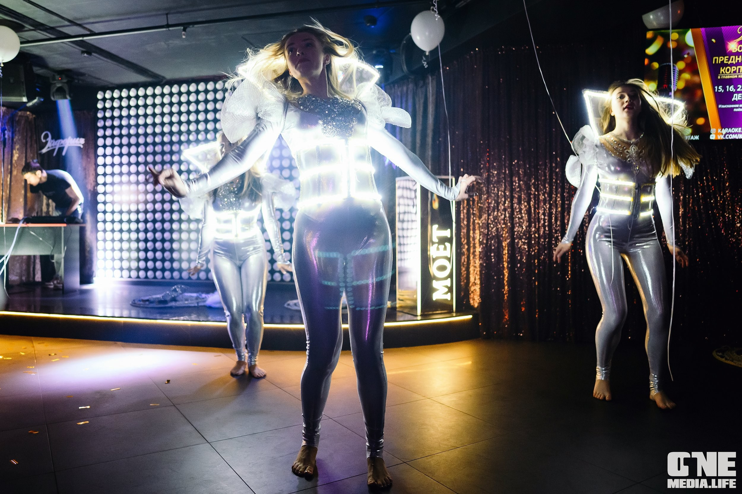 Фоторепортаж из караоке-клуба Эйфория. One Media Life: фоторепортажи, фотоотчеты с мероприятий и заведений