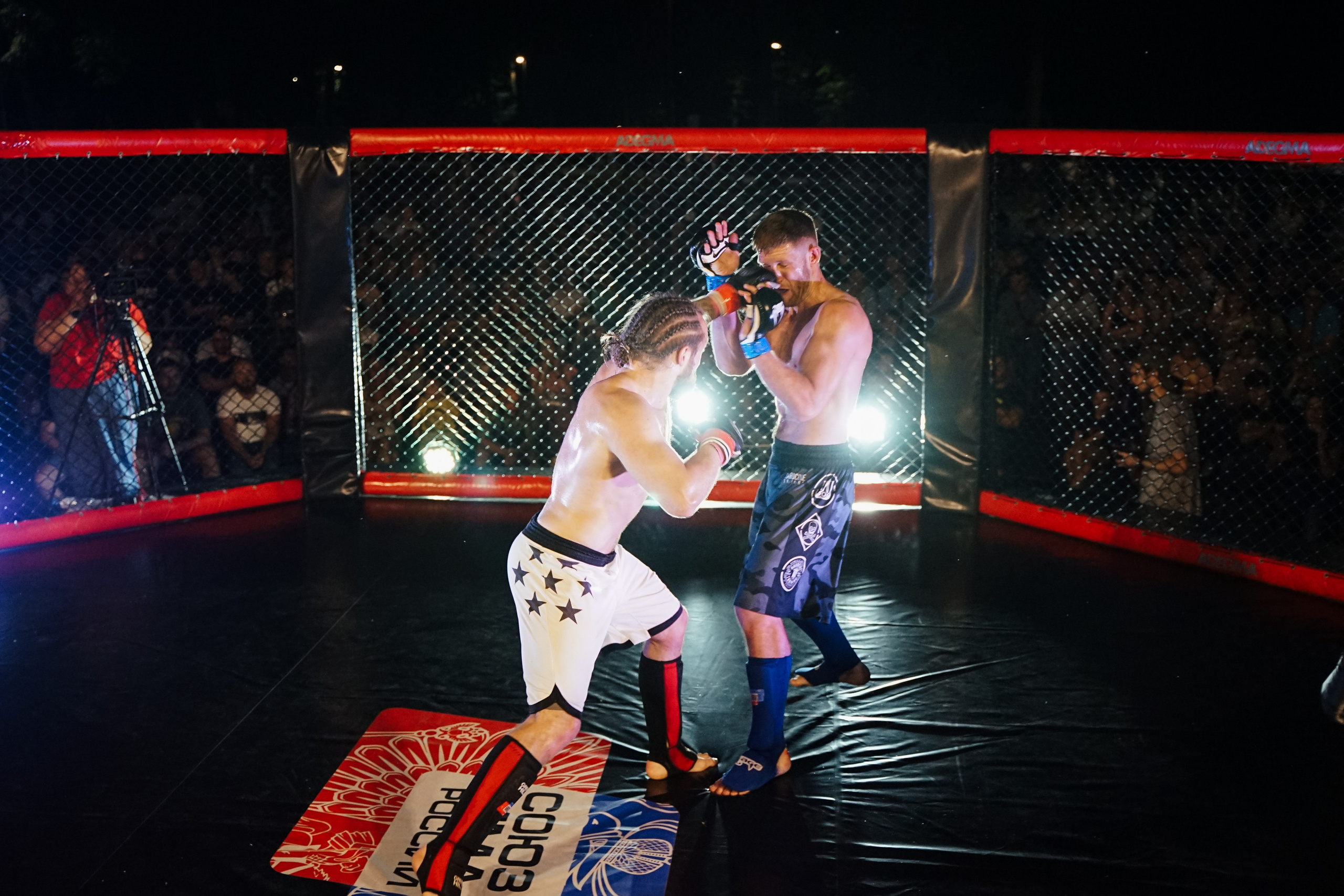 Вечер боев в ЦПКиО. Фотограф Надежда Погребняк | Рязань | Москва