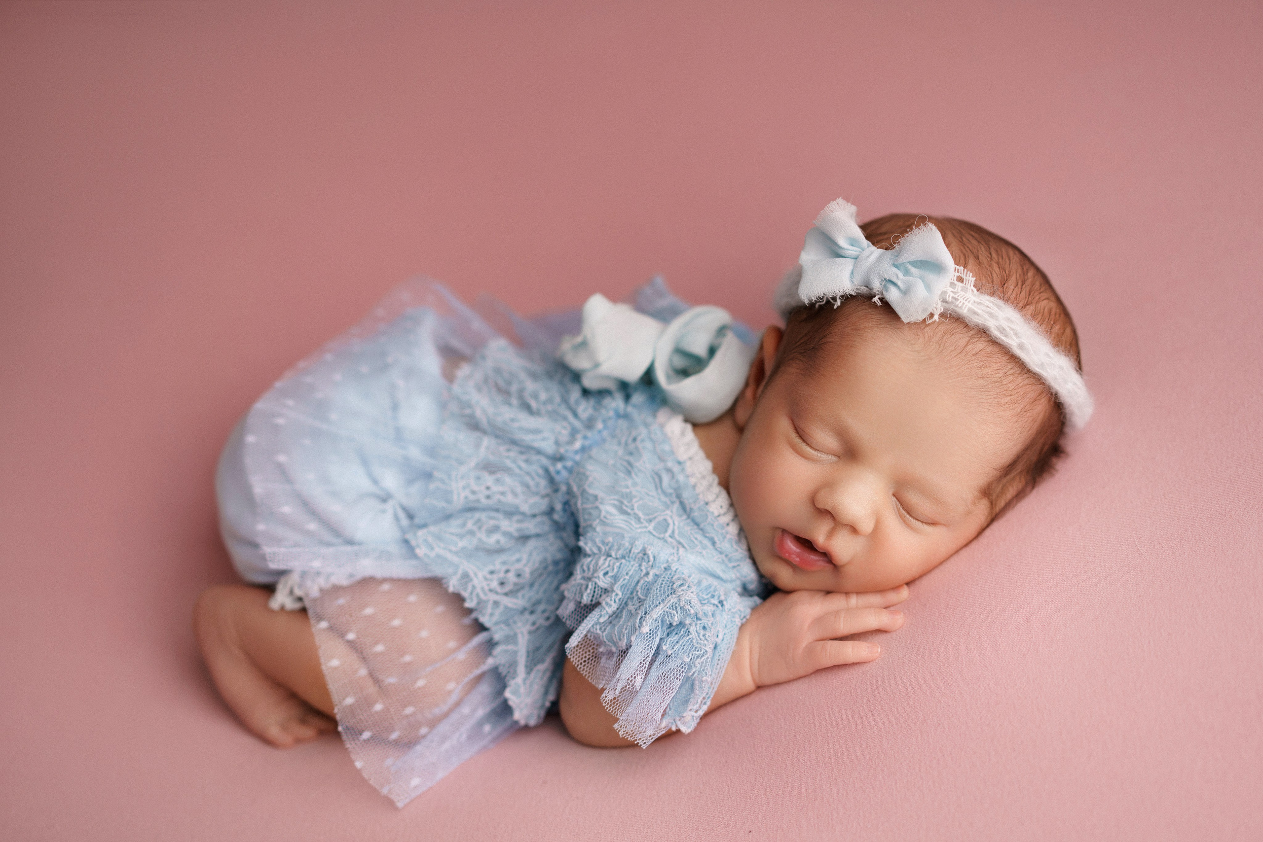 Фотосессия новорожденных | Галерея трогательных кадров малышей в стиле newborn. Фотосессия новорожденных в Москве и Московской области | Профессиональный фотограф newborn — Татьяна Иванова