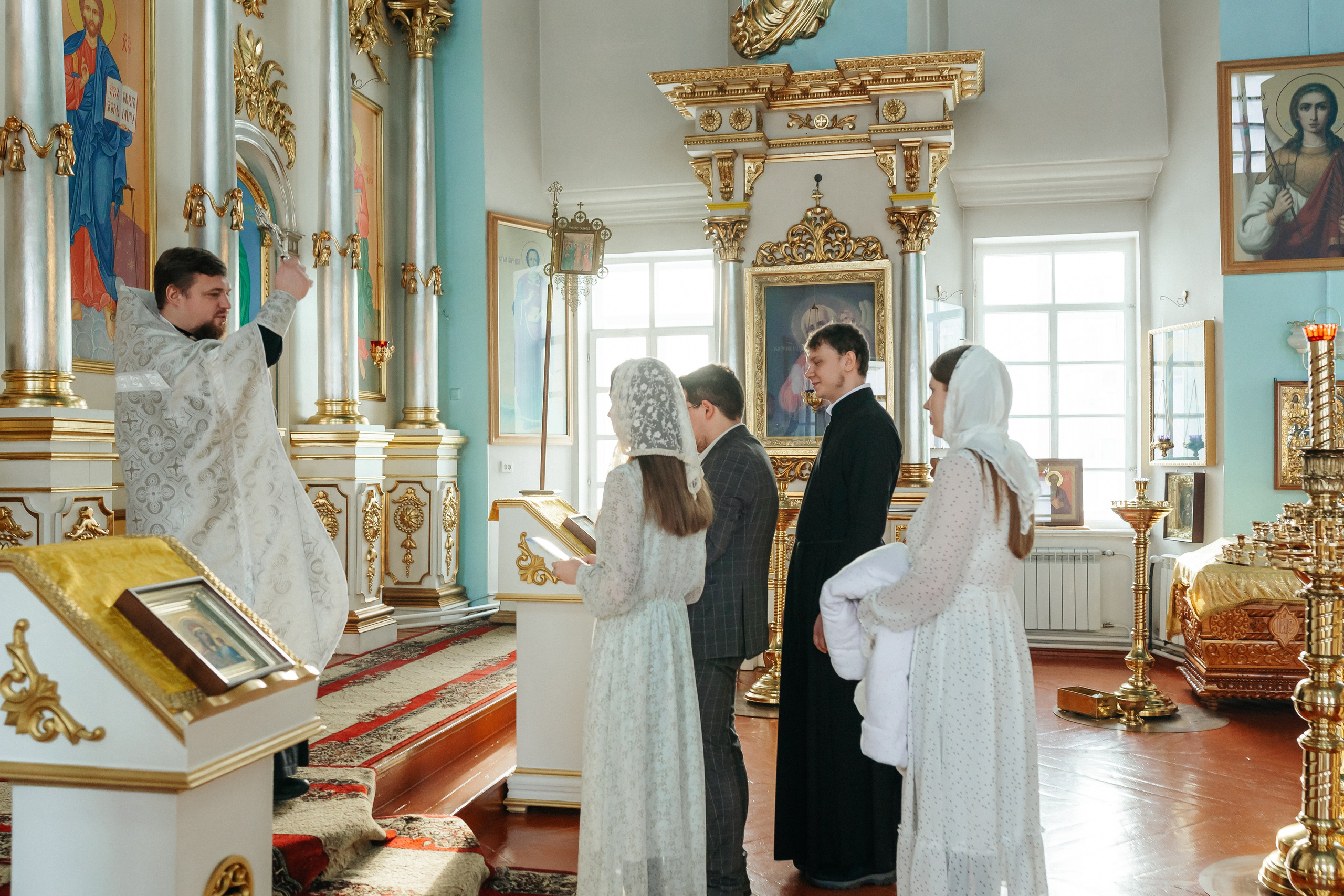 Фотосъемка крещения. Фотограф Ким Наталья в Красноярске