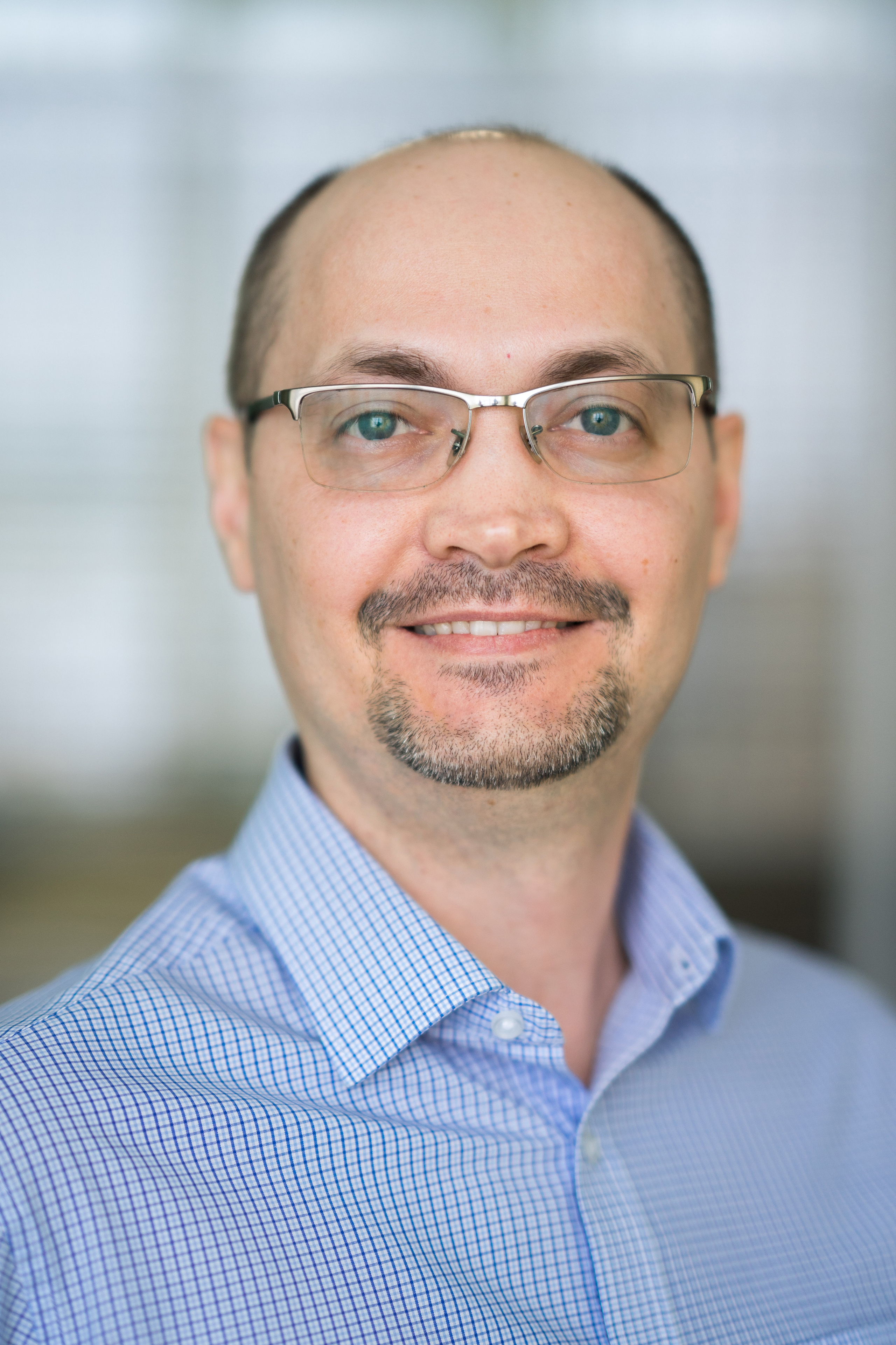 Корпоративный портрет в Москве. Каталожная и промышленная съемка в Москве Александр Плонский