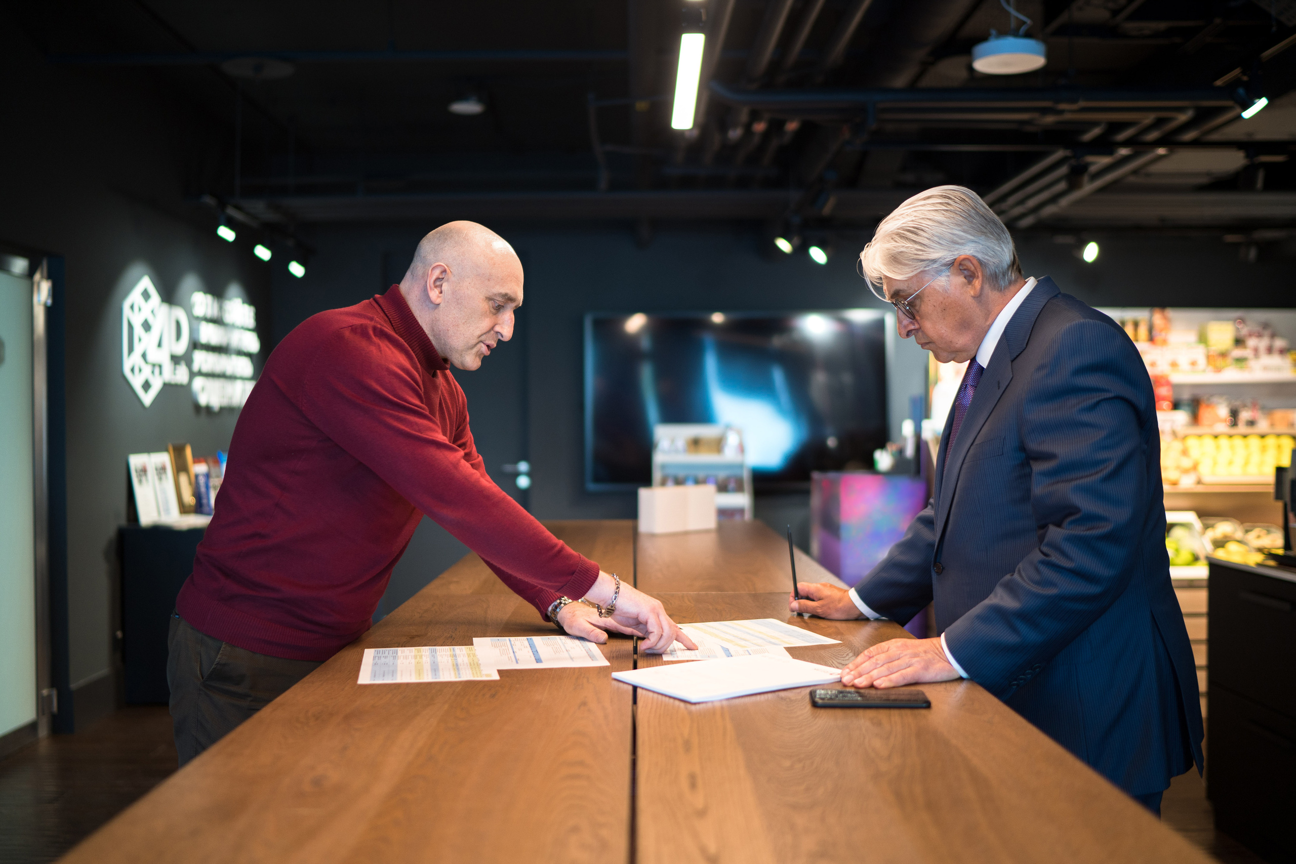 Корпоративная съемка, корпоративная фотосъемка. Каталожная и промышленная съемка в Москве Александр Плонский