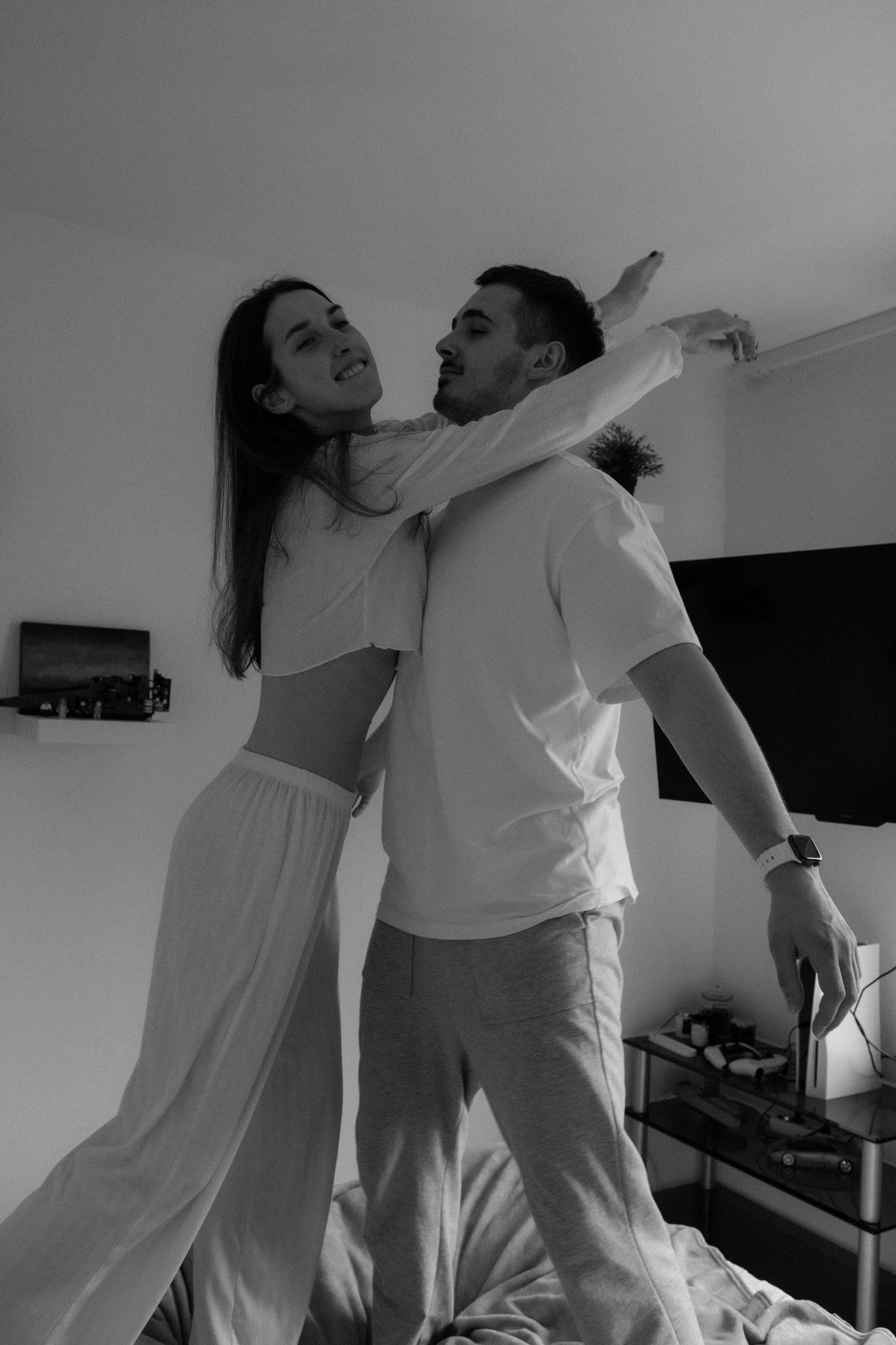 танцы на кровати фотосессия дома фотограф питер