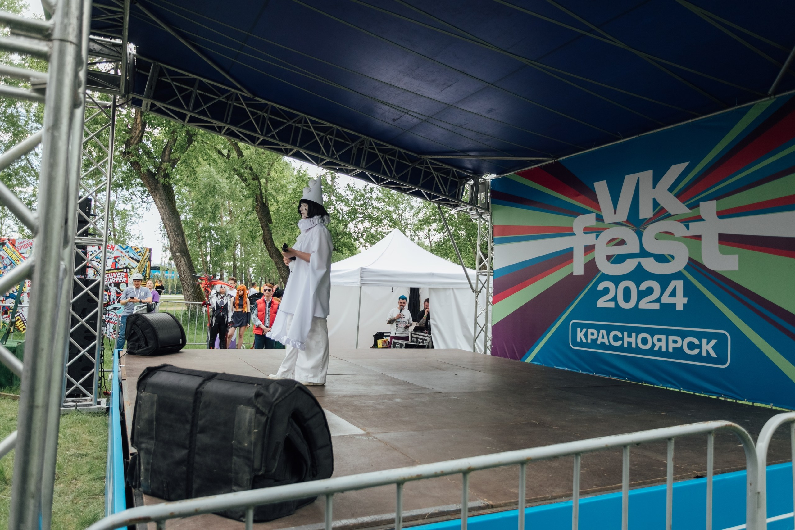 Vk Fest 2024 в Красноярске @ Остров Татышев. Репортажный фотограф Максим Полянский. Москва, Санкт-Петербург, Красноярск
