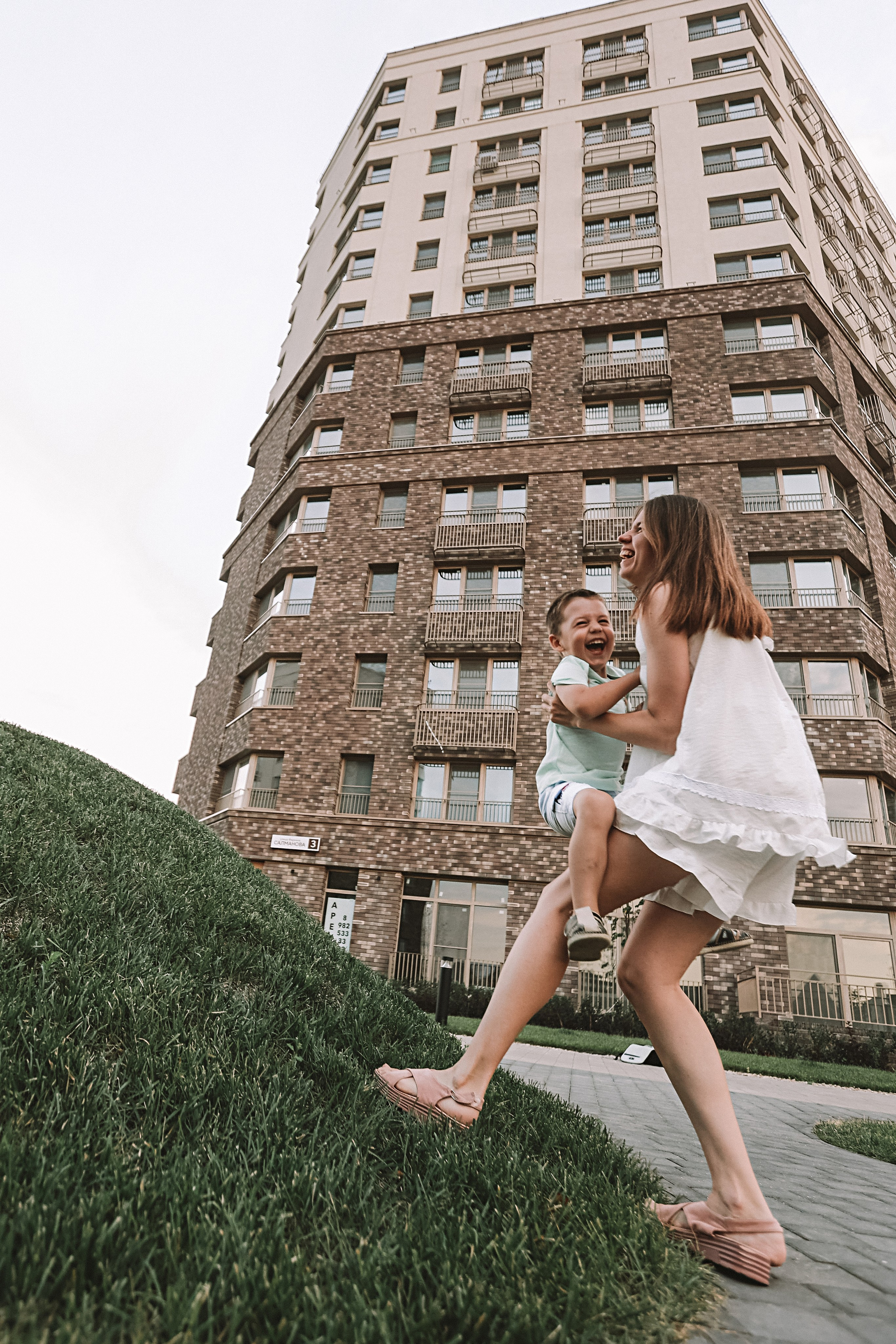 Дворы. Семейный фотограф Тюмень, фотограф на роды Салмина Мария