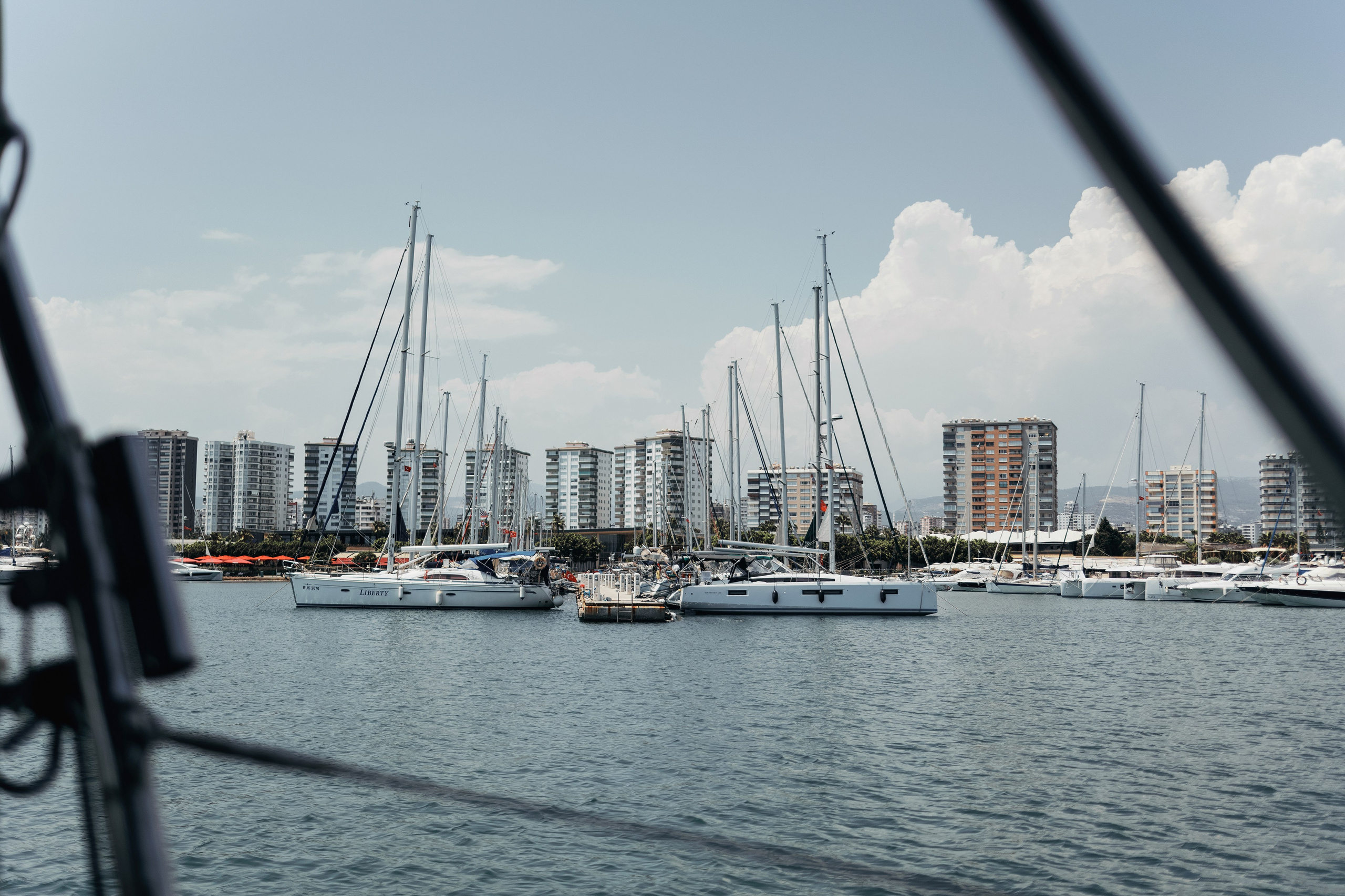 Street photo. Photographer in Turkey — Dari N