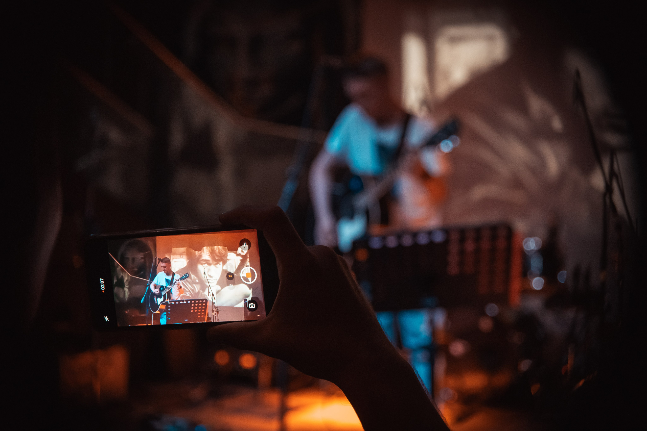 Александр Князев, Концерт памяти В.Цоя, 16.08.2025, Эрмитаж. Фотограф Регина Крикунова г. Красноярск