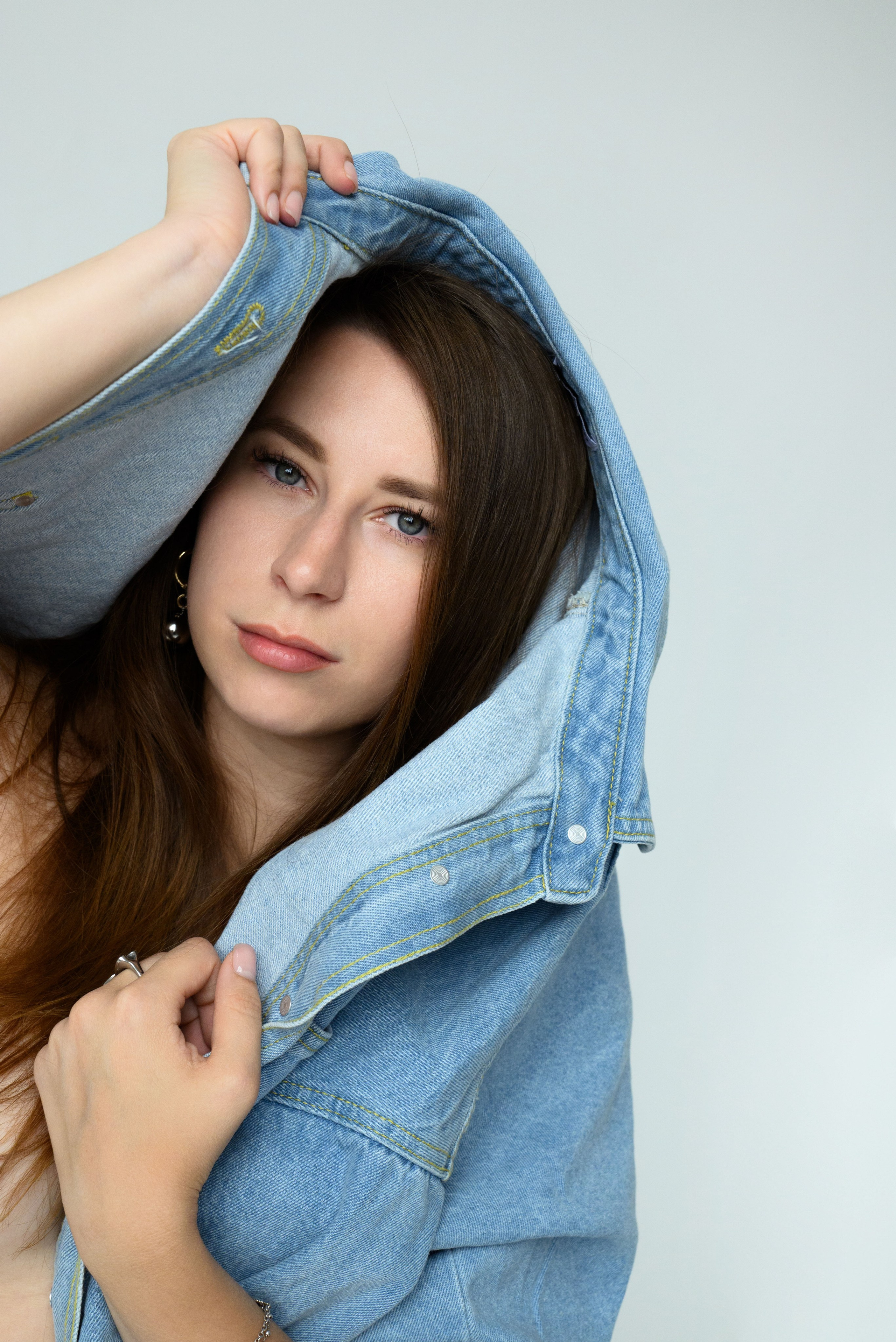 Аня индивидуальная студийная фотосессия. Профессиональный фотограф в Твери Иванова Юлия