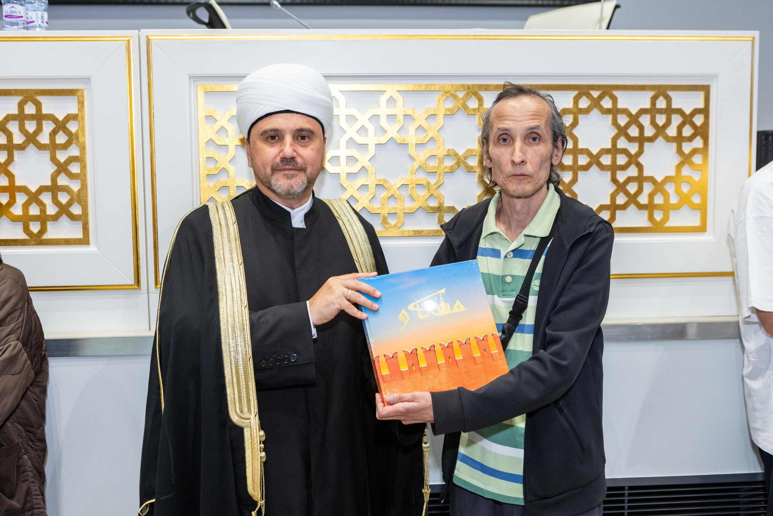 Репортаж с презентации книги — «Москва: город вязевый». Рекламный, предметный, репортажный, семейный фотограф и художник в Москве