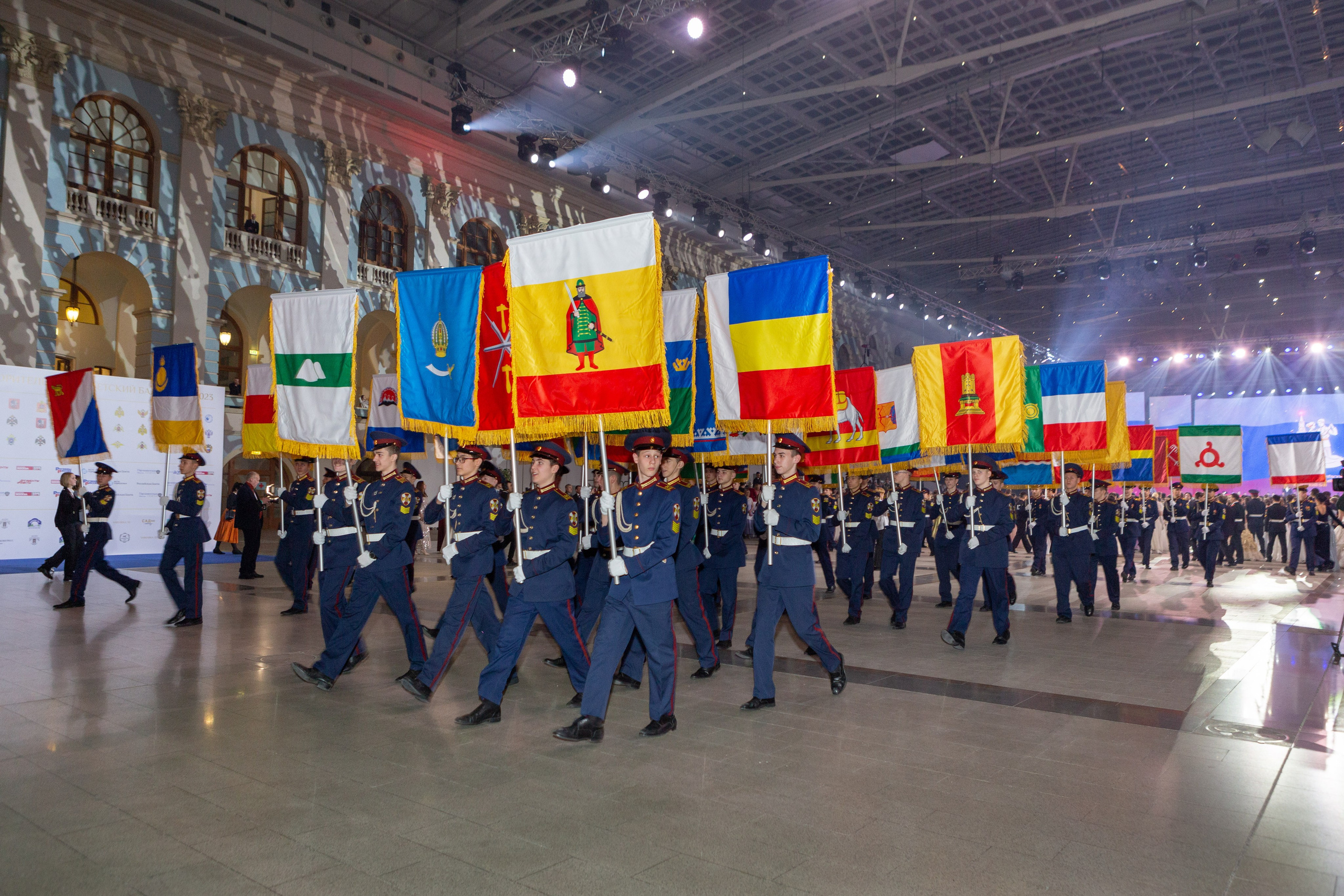 VIII «Международный Кремлёвский Благотворительный Кадетский Бал». Рекламный, предметный, репортажный, семейный фотограф и художник в Москве