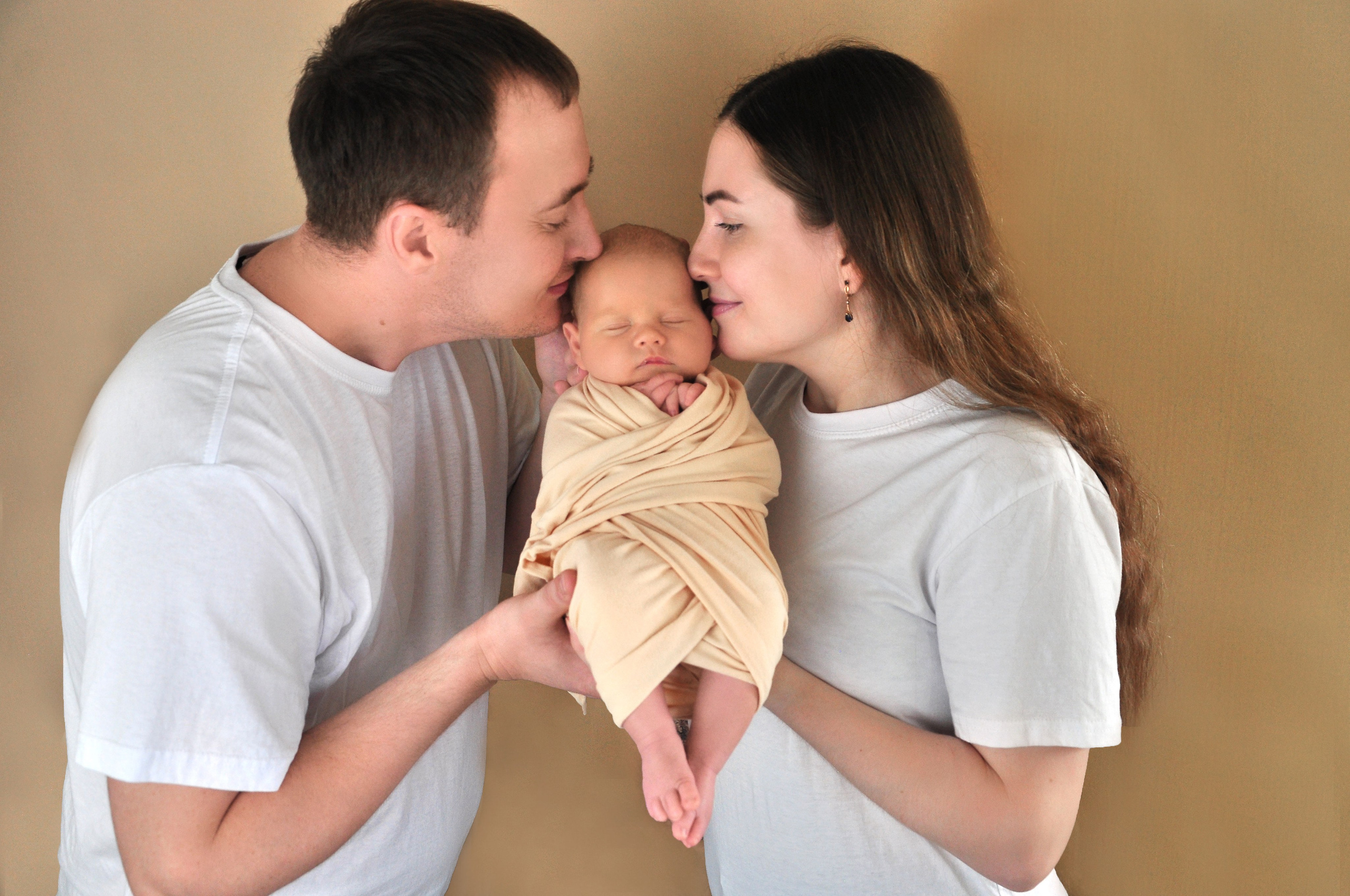 Семейные кадры. Newborn42.ru Фотограф новорожденных  г. Кемерово Агафонова Жанна