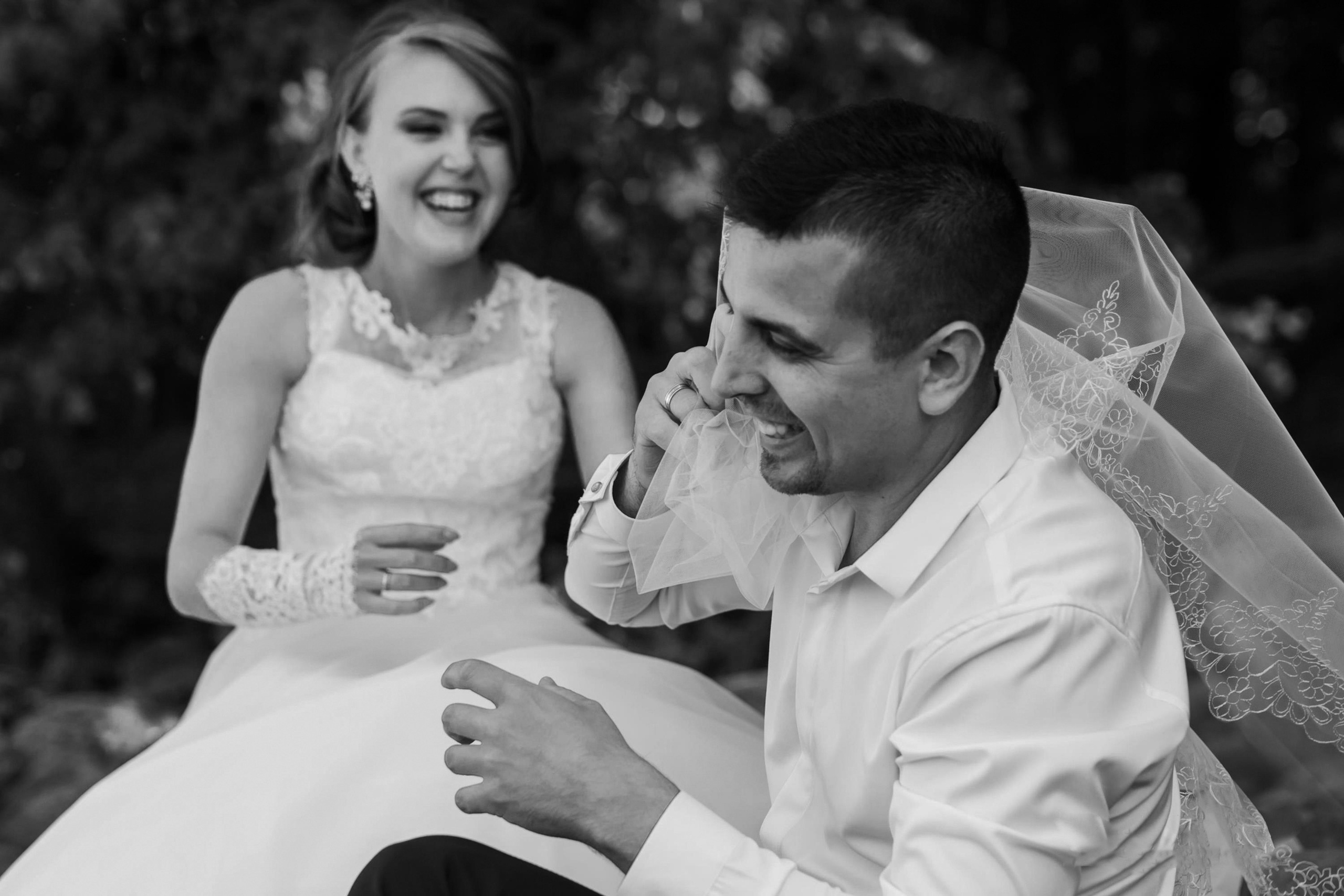 Регистрация в Петергофе, прогулка на метеоре. Елизавета и Роман. Свадебный, семейный и контент фотограф в Санкт- Петербурге Елена Грие