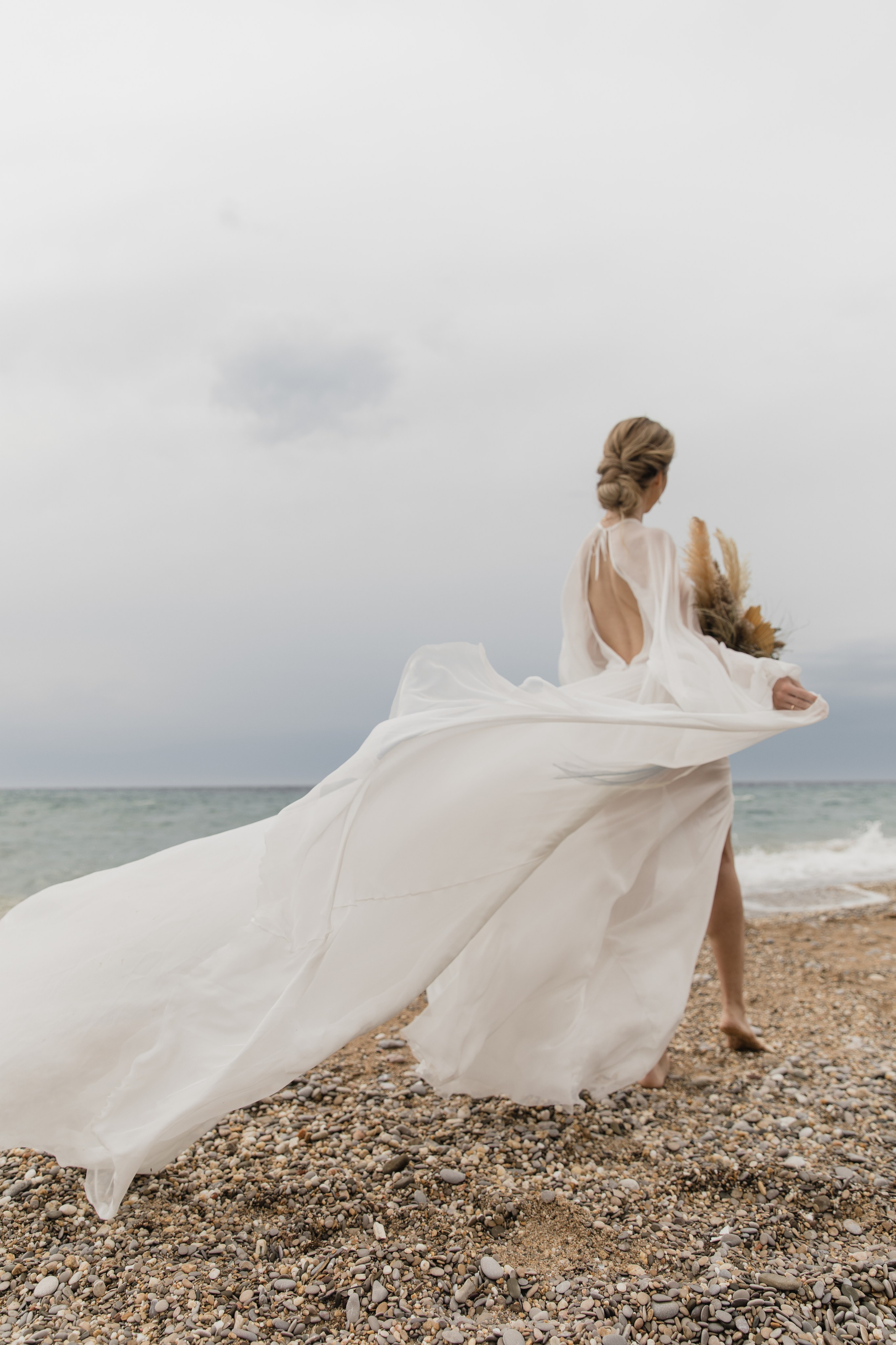 На берегу моря…. СВАДЕБНЫЙ ФОТОГРАФ В КРЫМУ И СЕВАСТОПОЛЕ