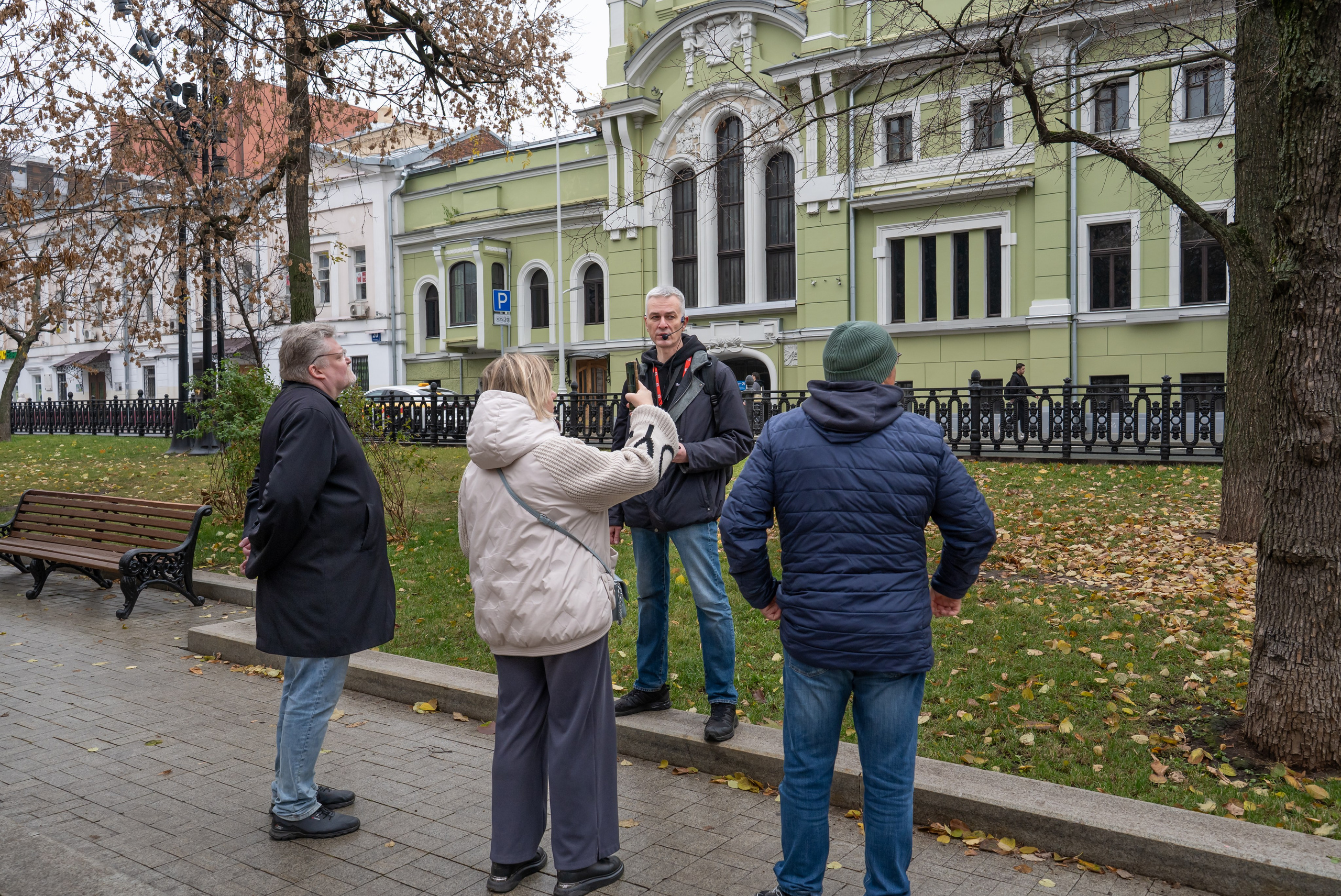 Гид Денис. Фотограф в Москве